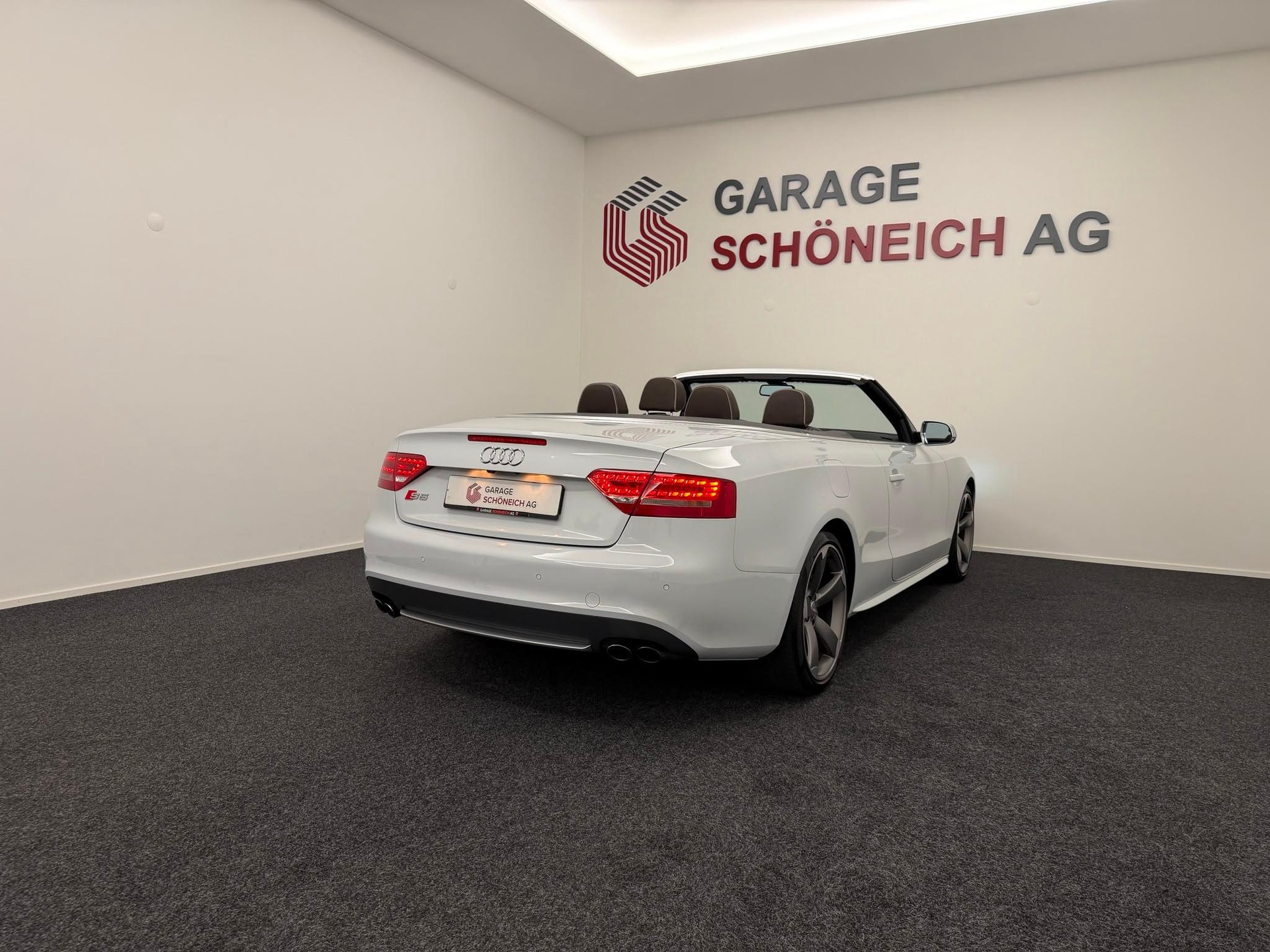 AUDI S5 Cabriolet 3.0 V6 TFSI quattro S-Tronic-showroom-element-3
