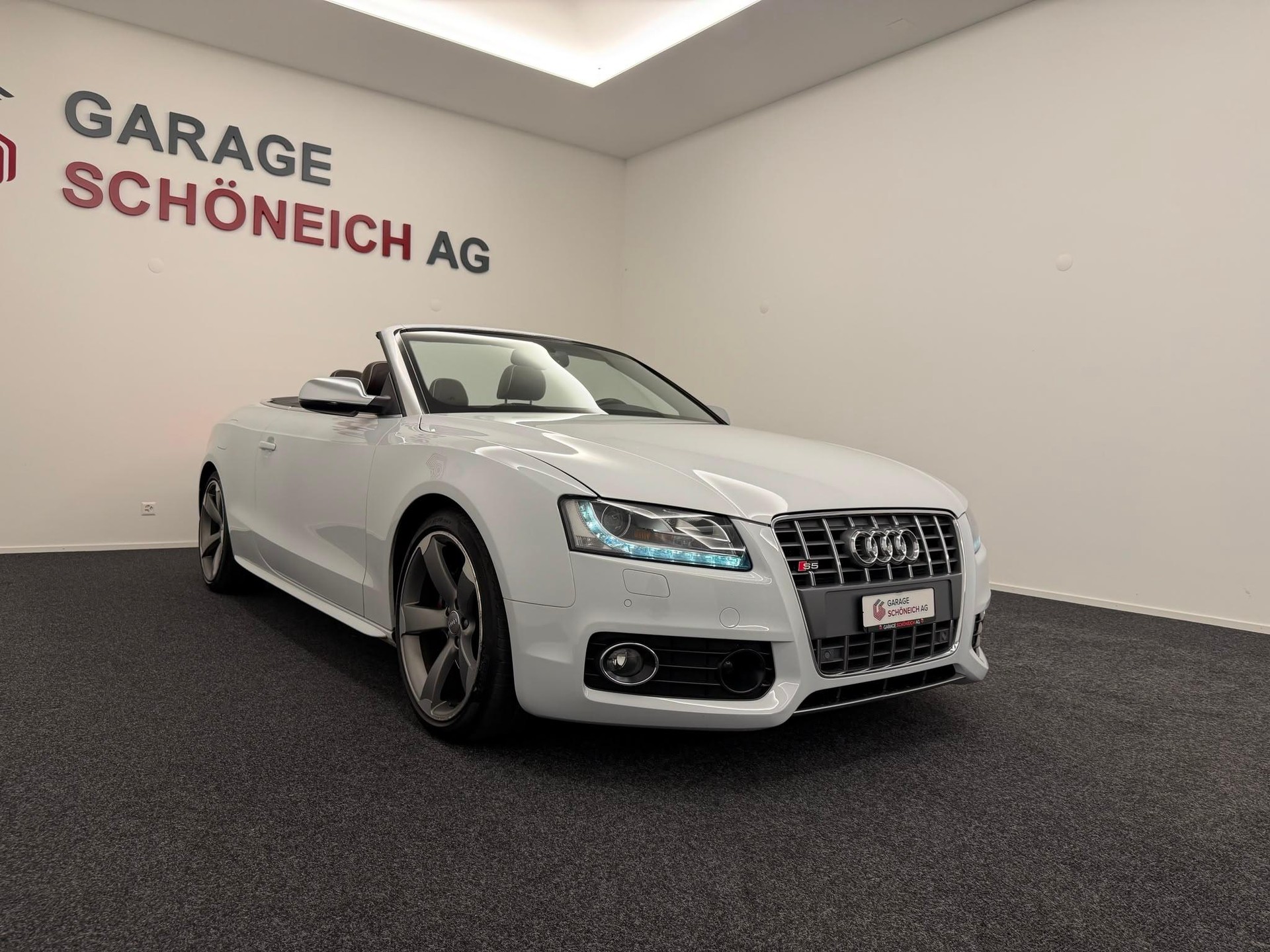 AUDI S5 Cabriolet 3.0 V6 TFSI quattro S-Tronic-showroom-element-1