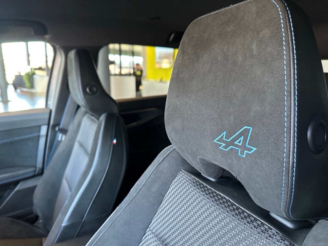 RENAULT Austral 1.2 HEV 200 Techno Esprit Alpine A-image-21