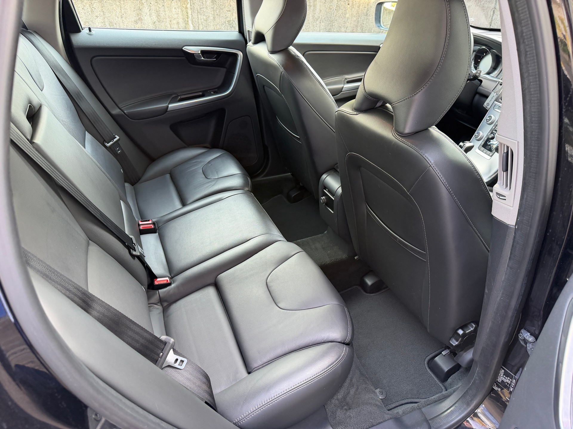 VOLVO XC60 2.0 D4 FWD Summum S/S đ€-image-11