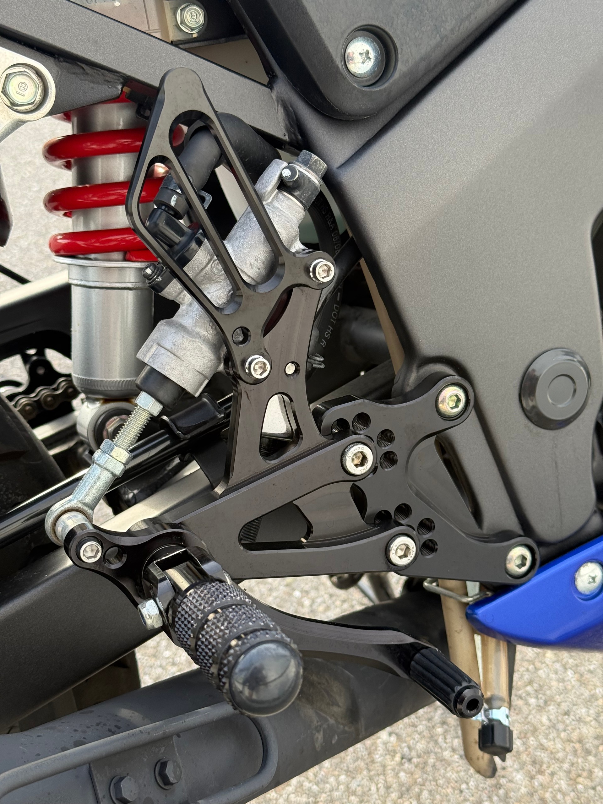 HONDA CBR 125 R-image-9