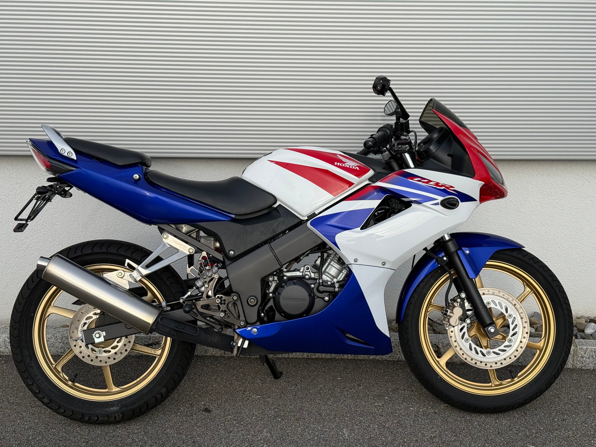 HONDA CBR 125 R-image-0