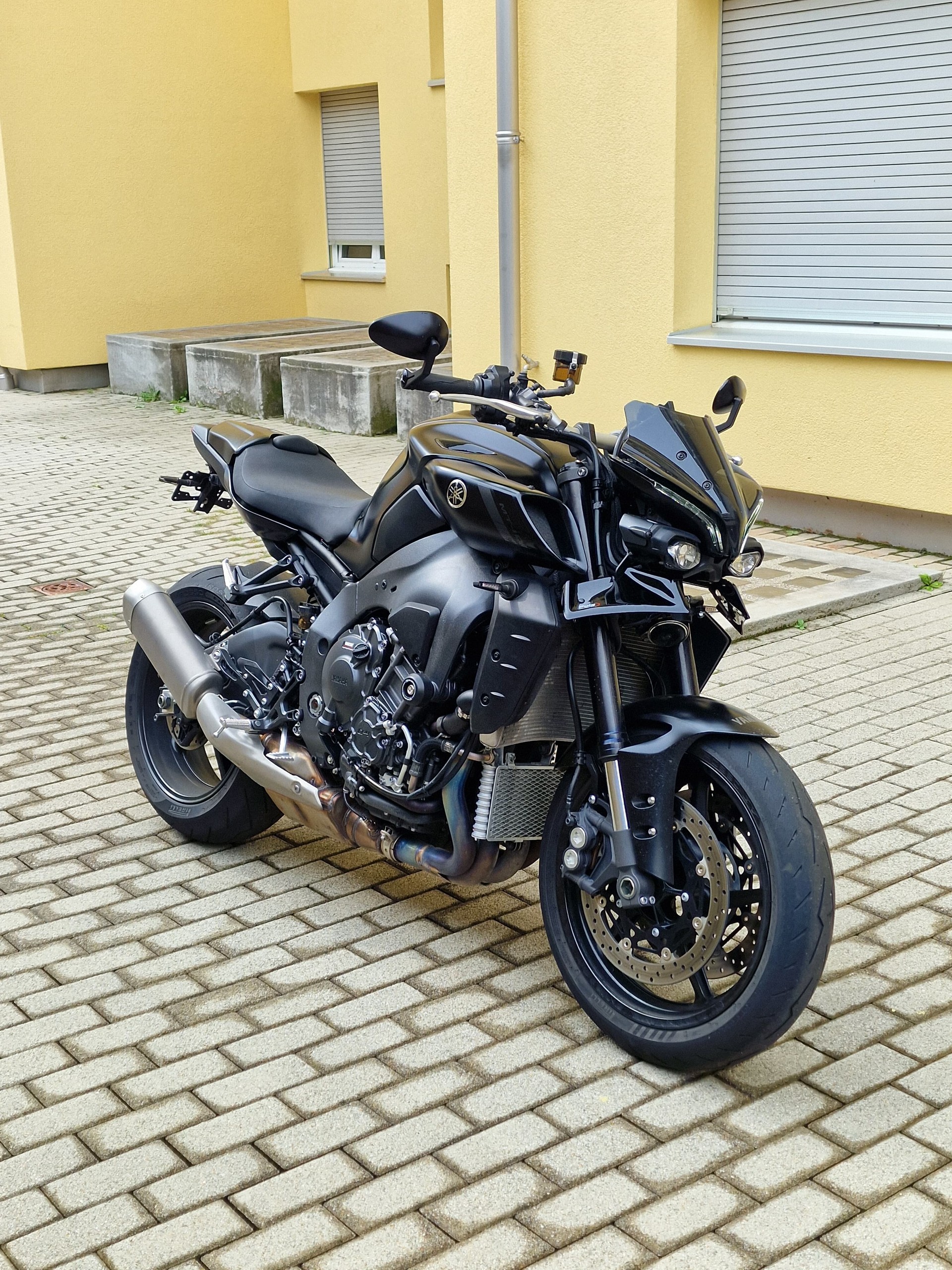 YAMAHA MT-10 ABS-image-3