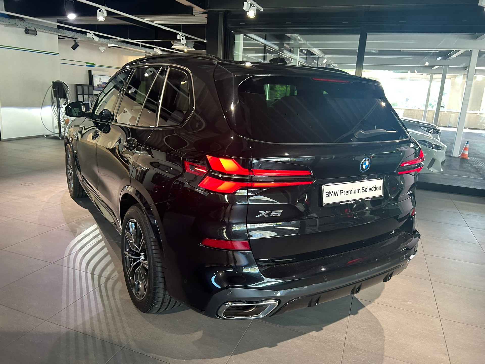 BMW X5 xDrive 50e M Sport Steptronic-image-7