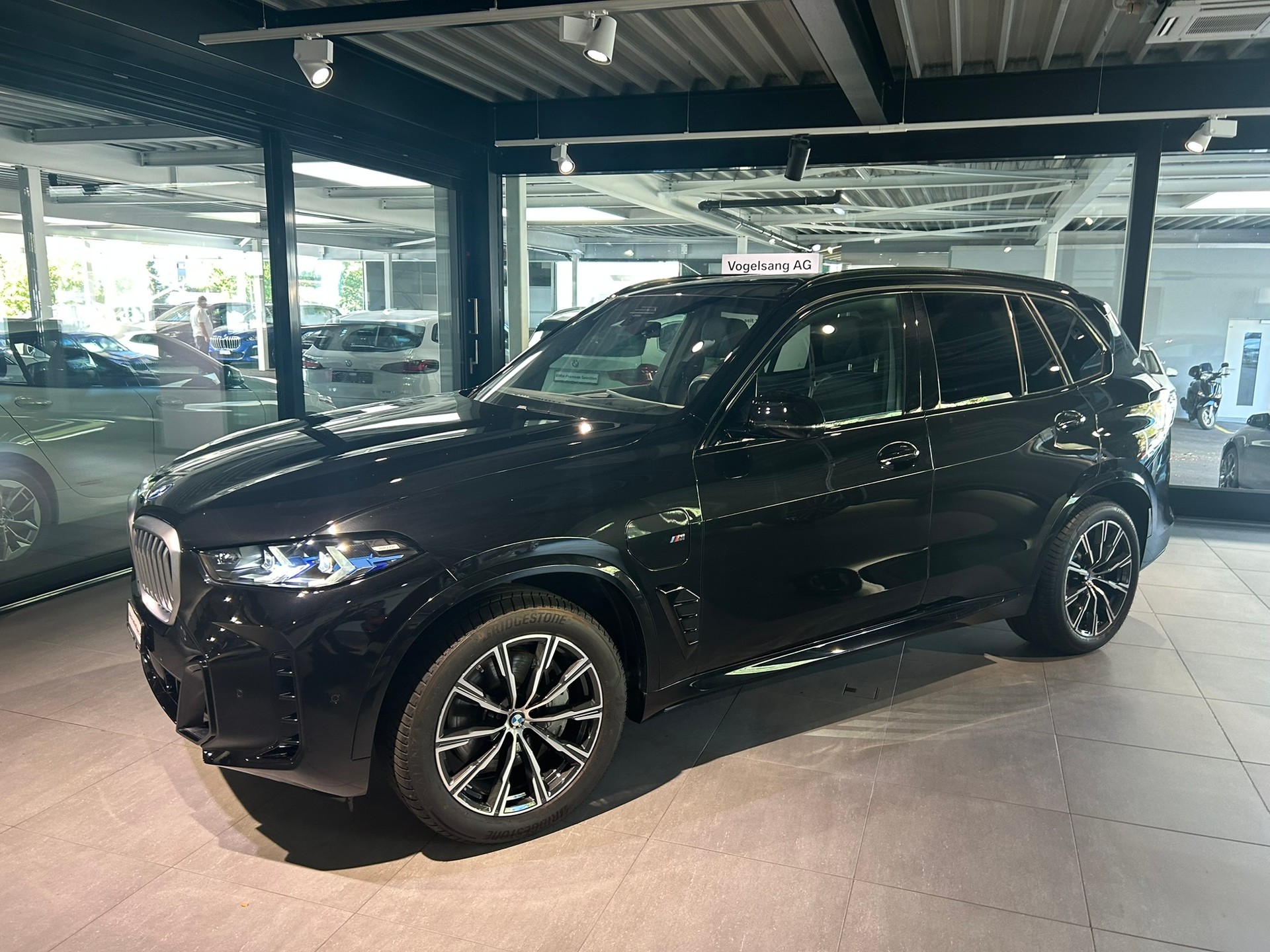BMW X5 xDrive 50e M Sport Steptronic-showroom-element-1