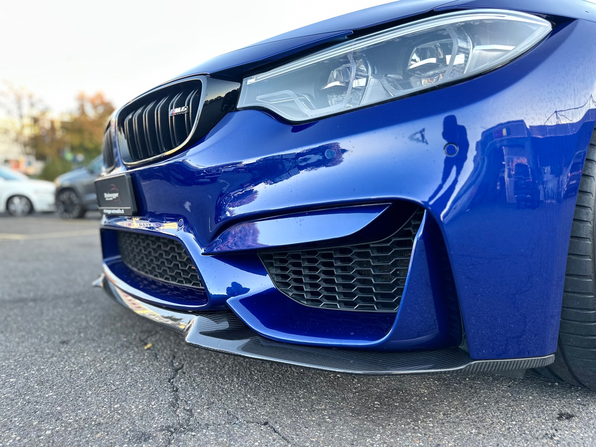 BMW M4 Cabriolet Drivelogic M Competition ° Einzelstück ° San Marino Blau ° Innen Weiss °-image-27
