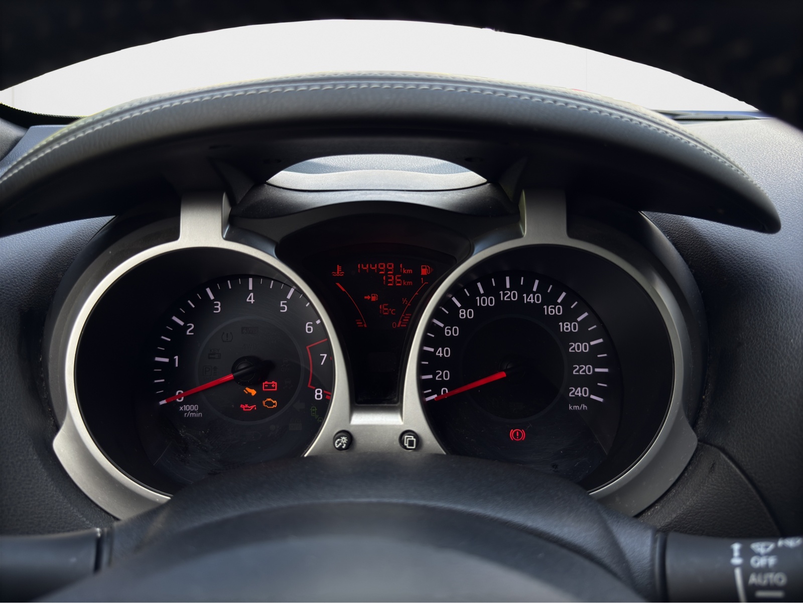 NISSAN Juke 1.6 DIG-T tekna-image-11