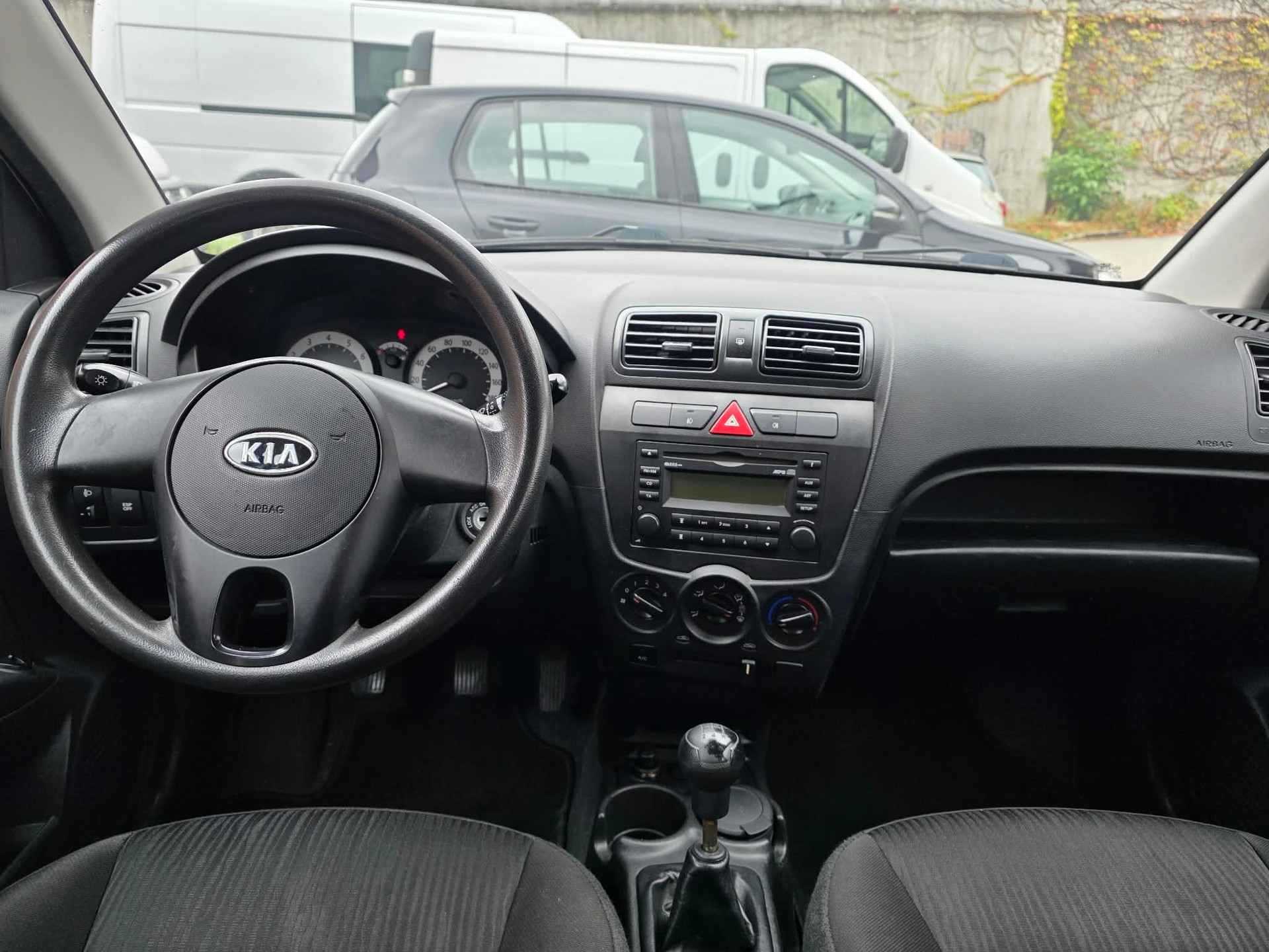 KIA Picanto 1.1 Trend-image-6