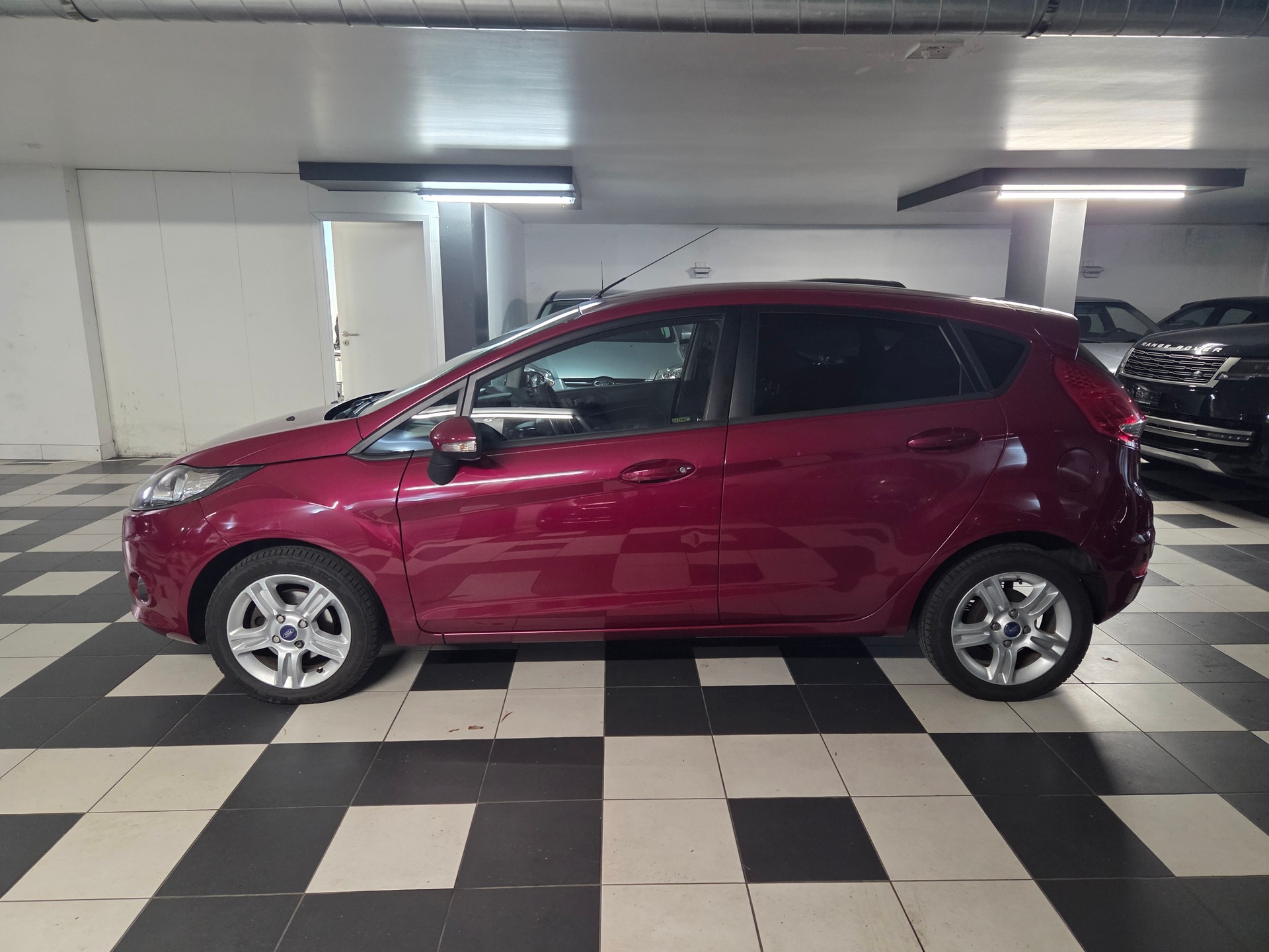 FORD Fiesta 1.25 16V Ambiente-image-1