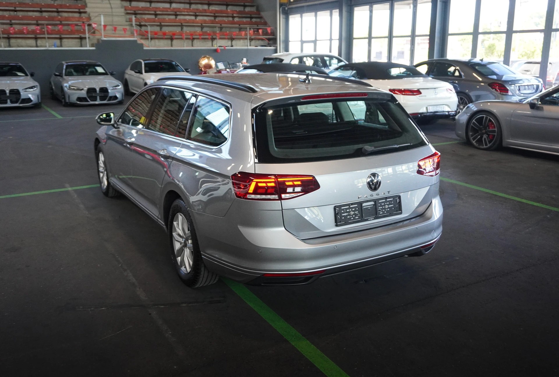 VW Passat 2.0 TDI BMT Business-image-5