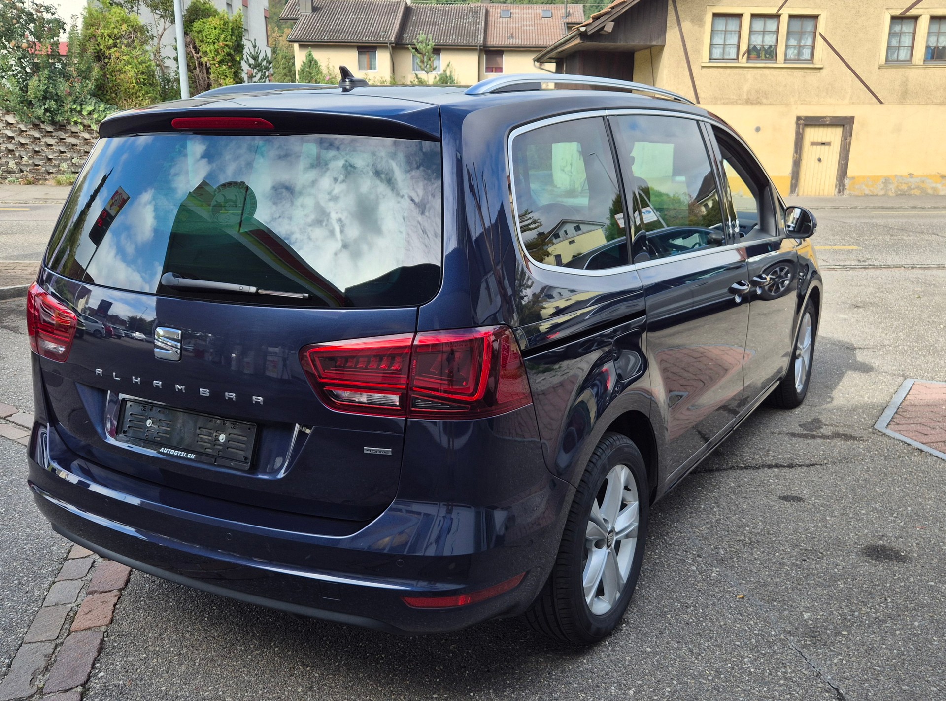 SEAT Alhambra 2.0TDI Edition 4x4 - Vollausstattung-image-12