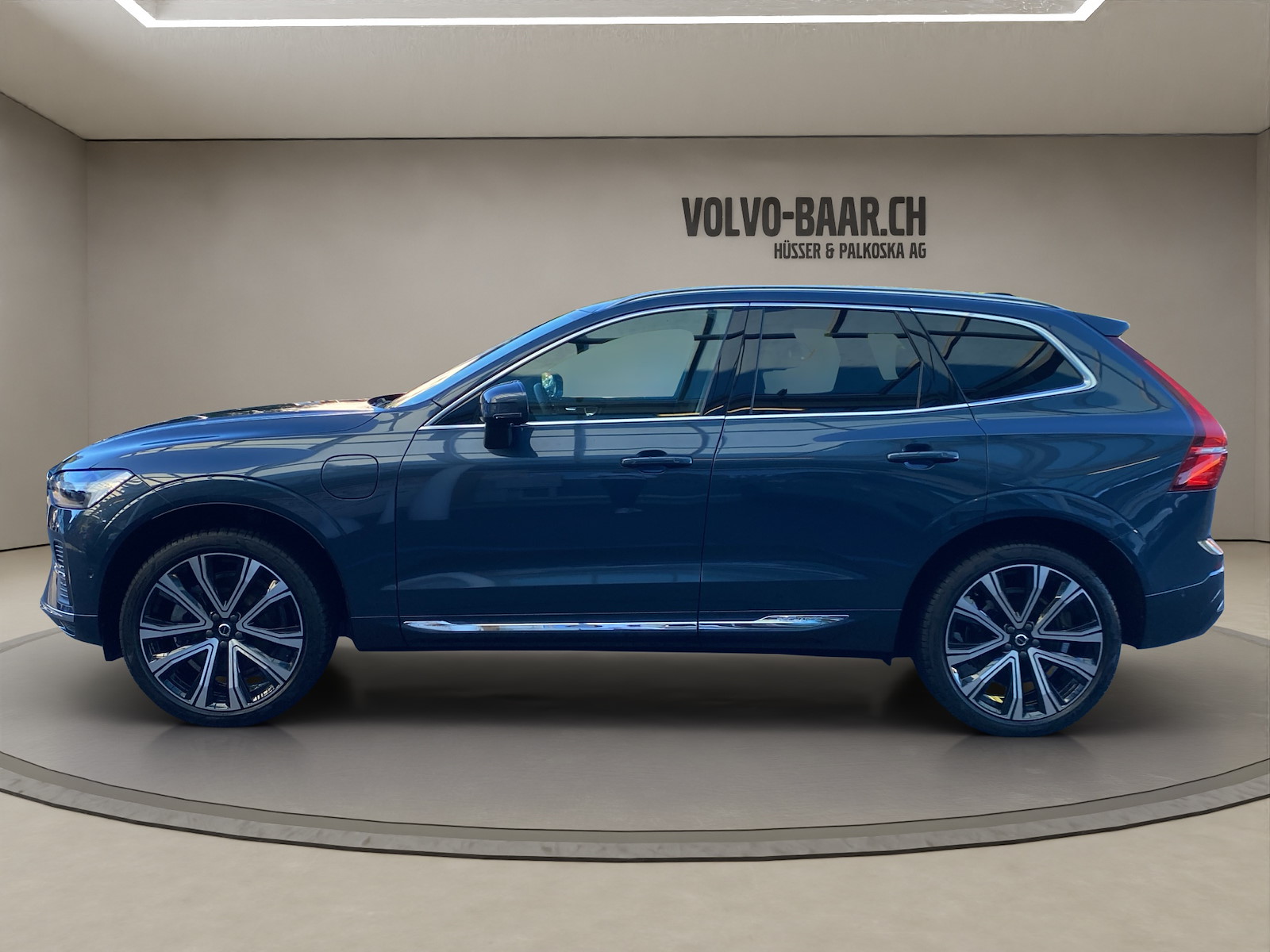 VOLVO XC60 2.0 T6 TE Ultimate Bright eAWD-showroom-element-1