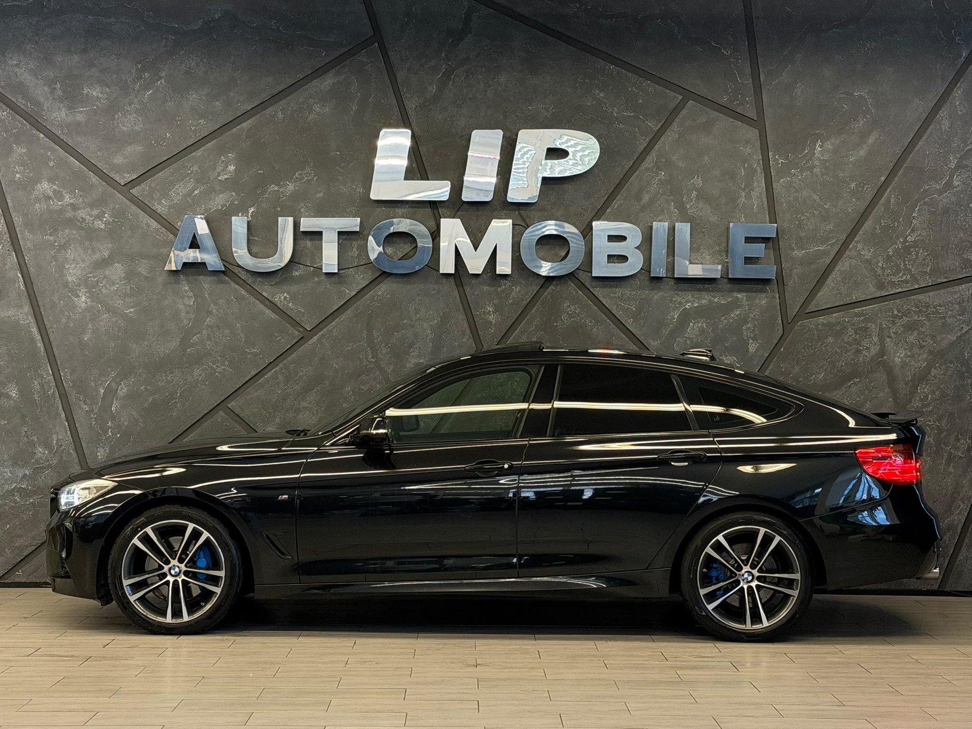 BMW 335d GT xDrive Steptronic-showroom-element-3