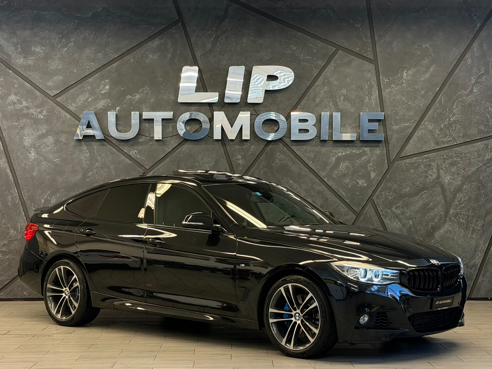 BMW 335d GT xDrive Steptronic-showroom-element-2
