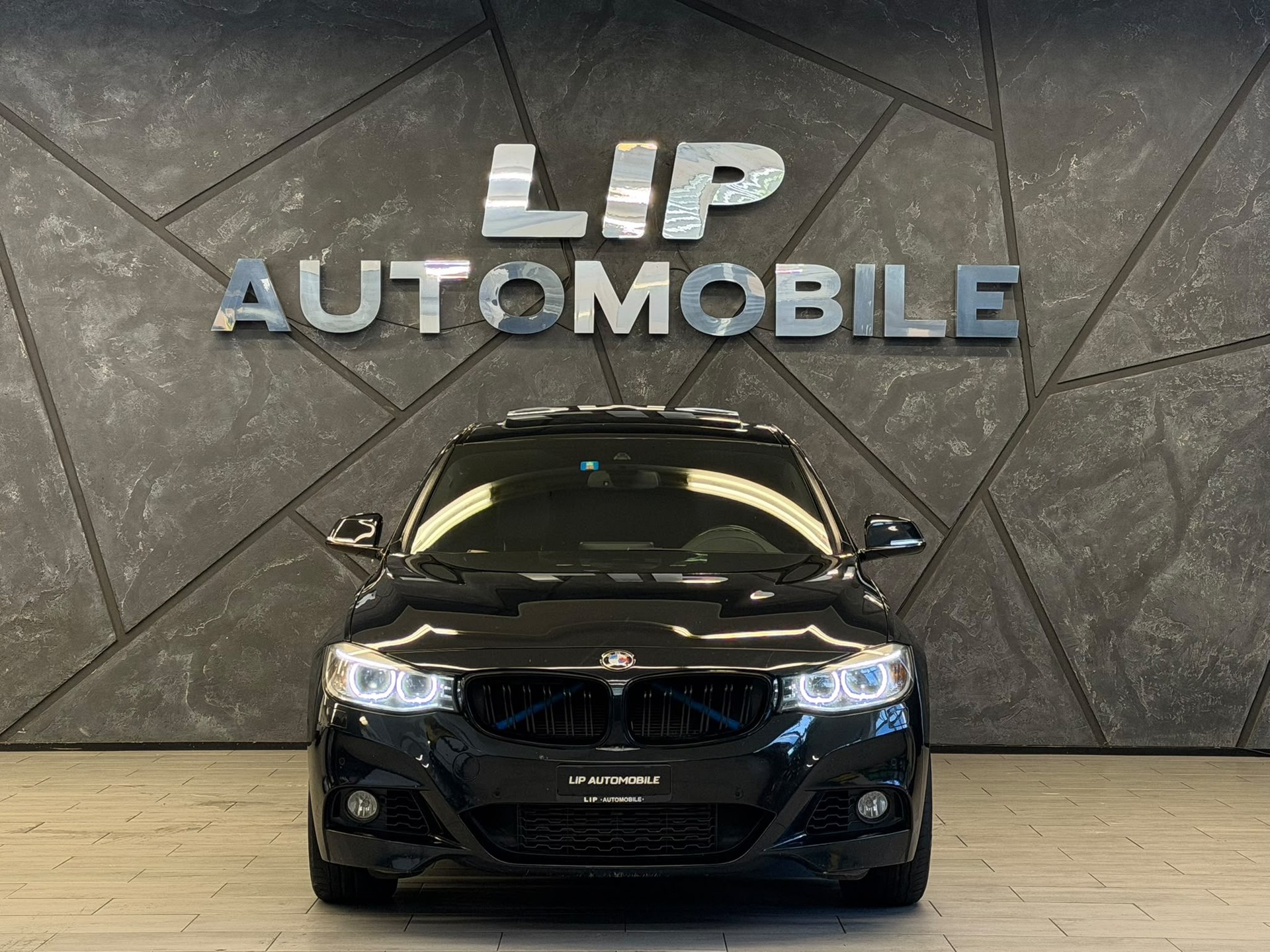 BMW 335d GT xDrive Steptronic-showroom-element-1