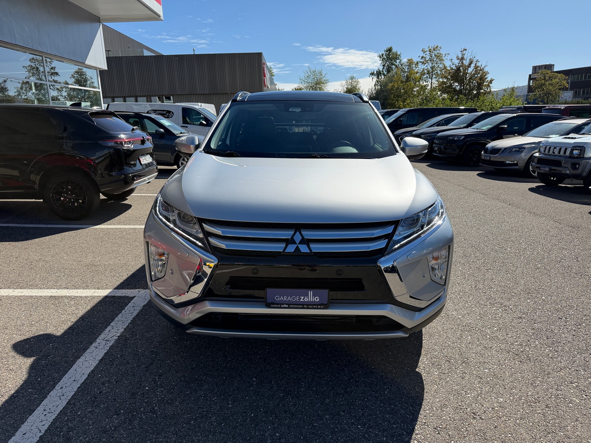 MITSUBISHI Eclipse Cross 1.5 T-Mivec Diamond 4WD CVT-showroom-element-2