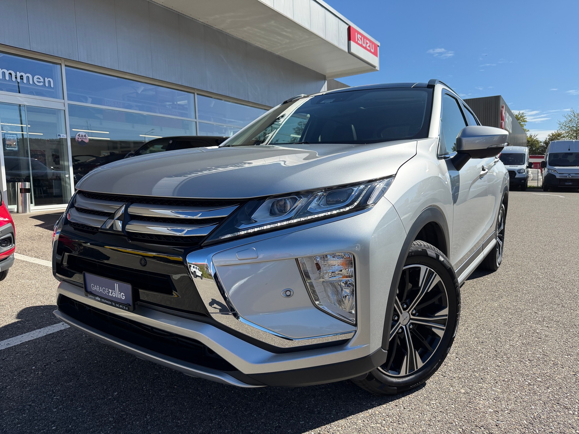 MITSUBISHI Eclipse Cross 1.5 T-Mivec Diamond 4WD CVT-showroom-element-1