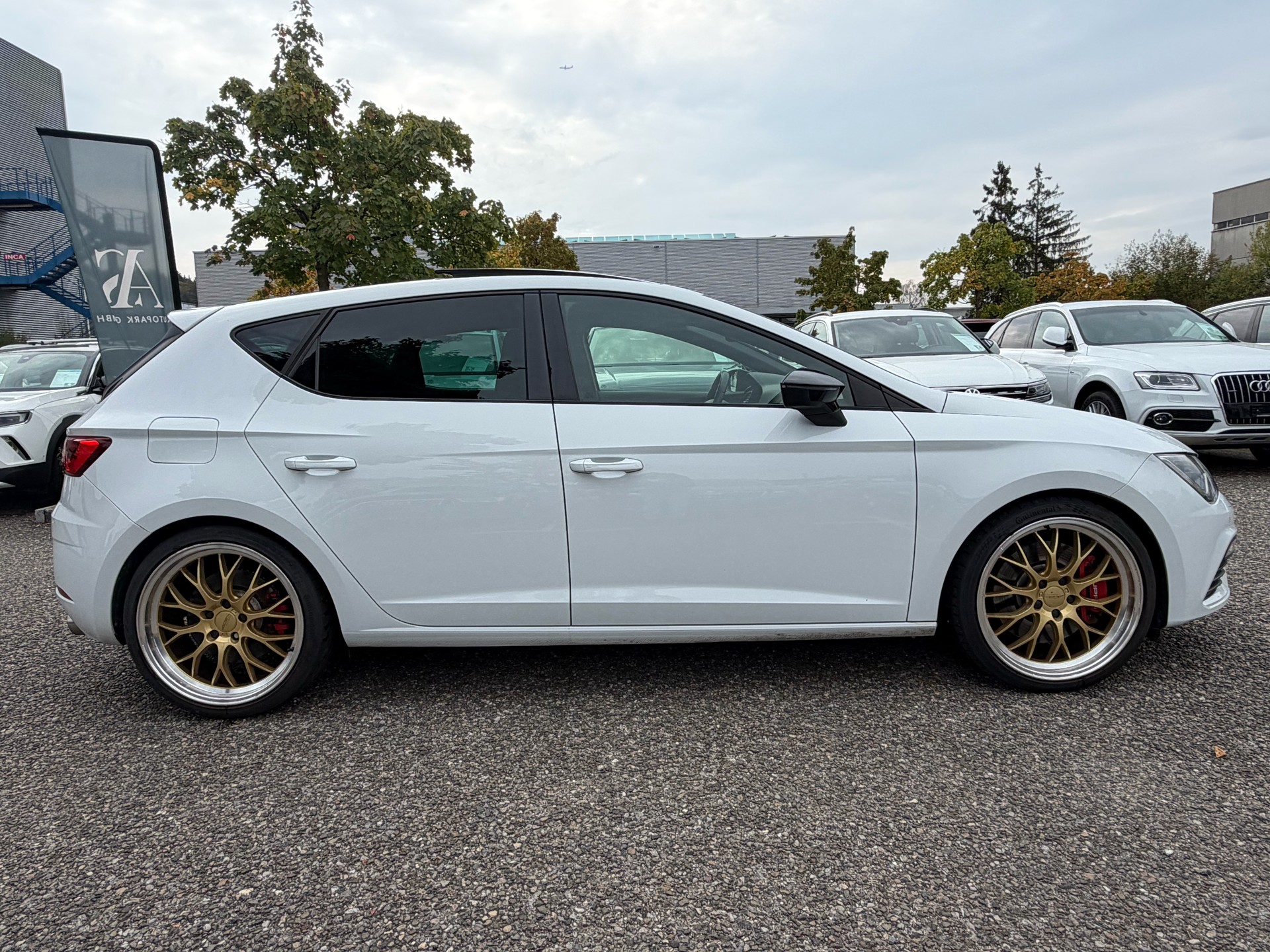 SEAT Leon 2.0 TSI Cupra 300 DSG-showroom-element-3