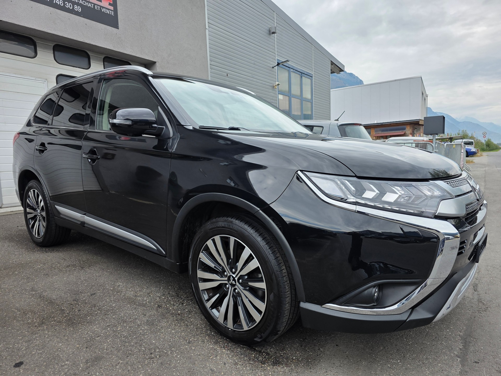 MITSUBISHI Outlander 2.0 Style 4WD CVT-image-5