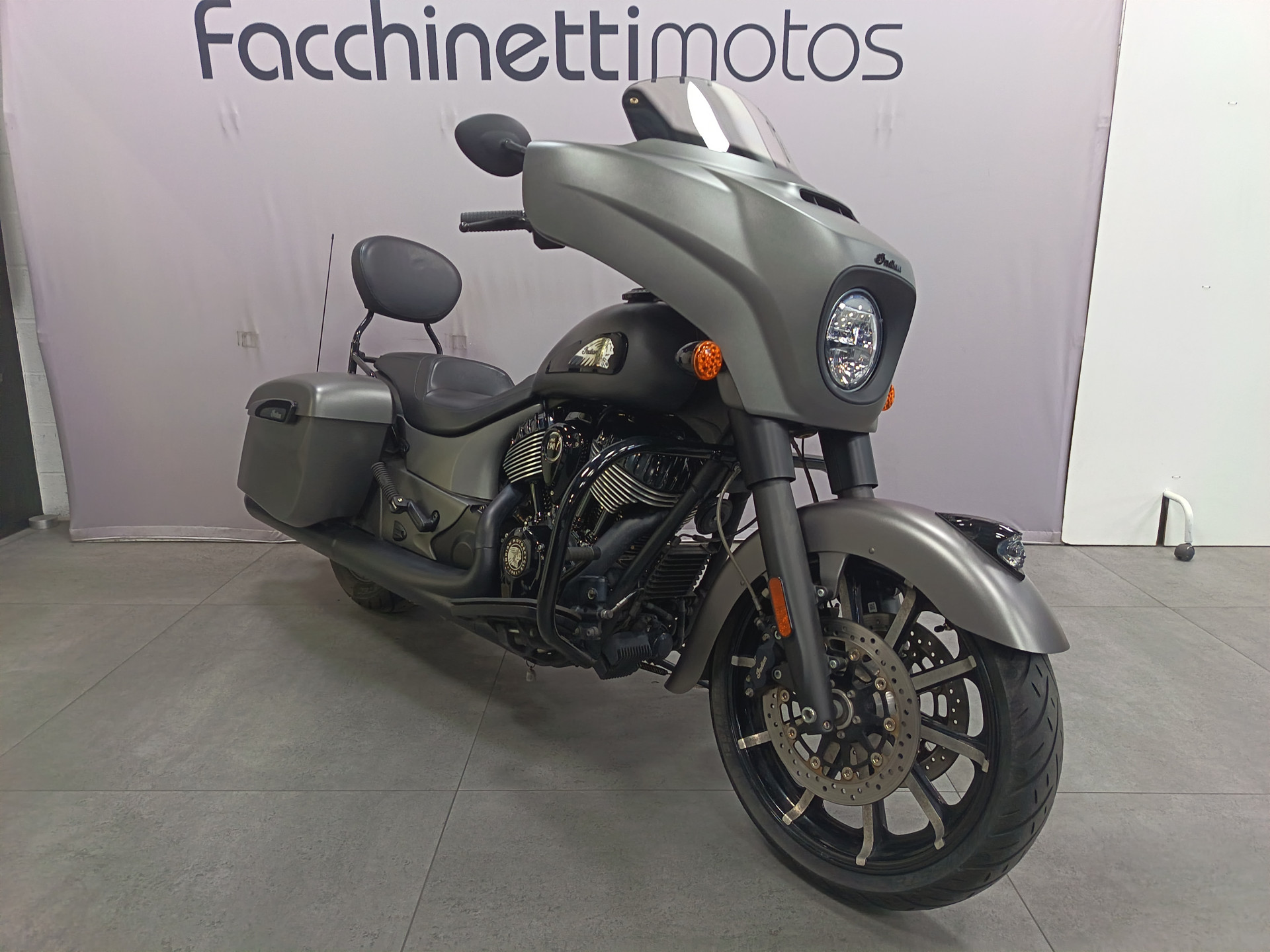 INDIAN Chieftain Dark Horse - leasing à 259 chf-image-1