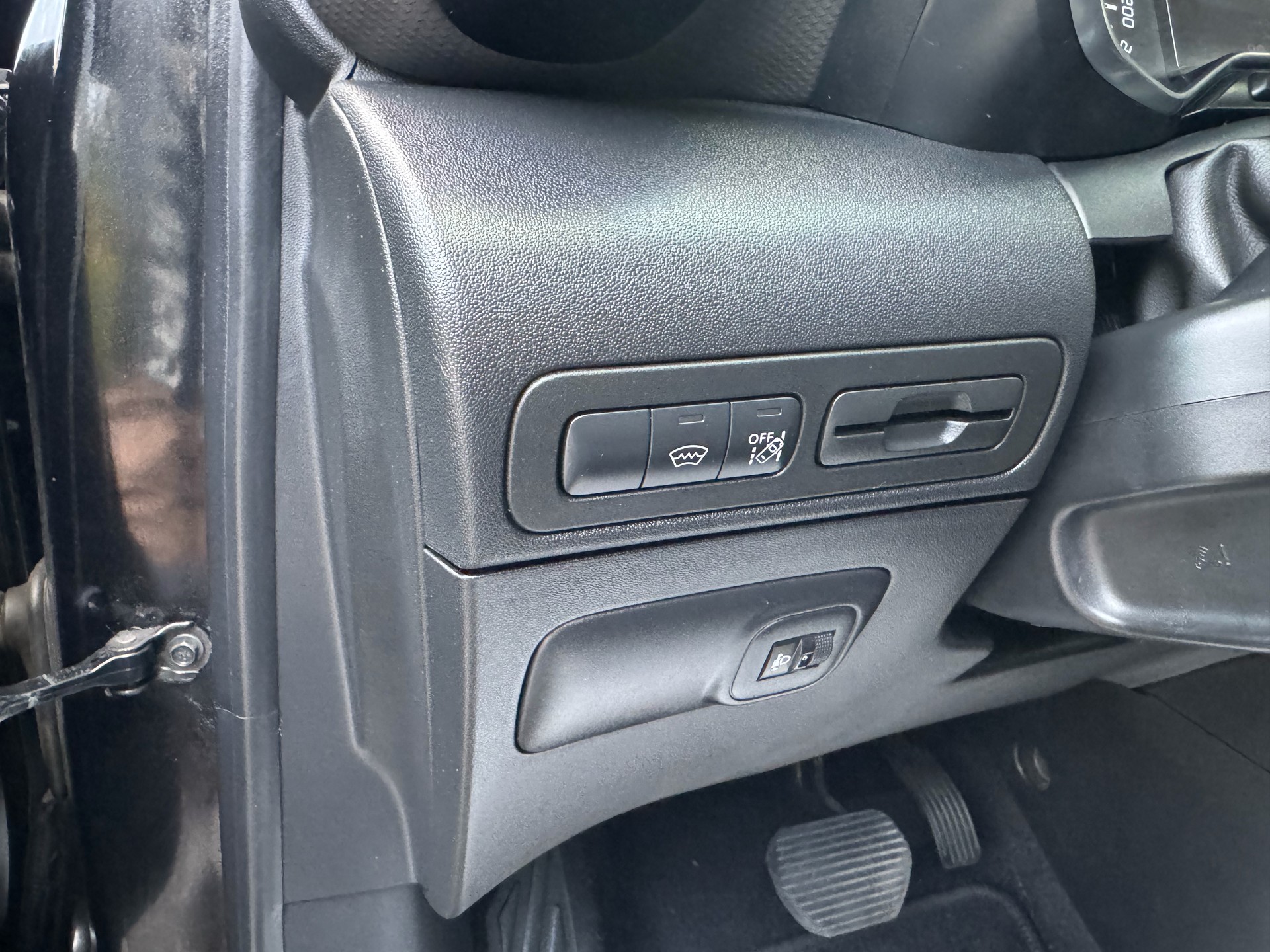 CITROEN C3 Aircross 1.2i PureTech Shine EAT-image-18