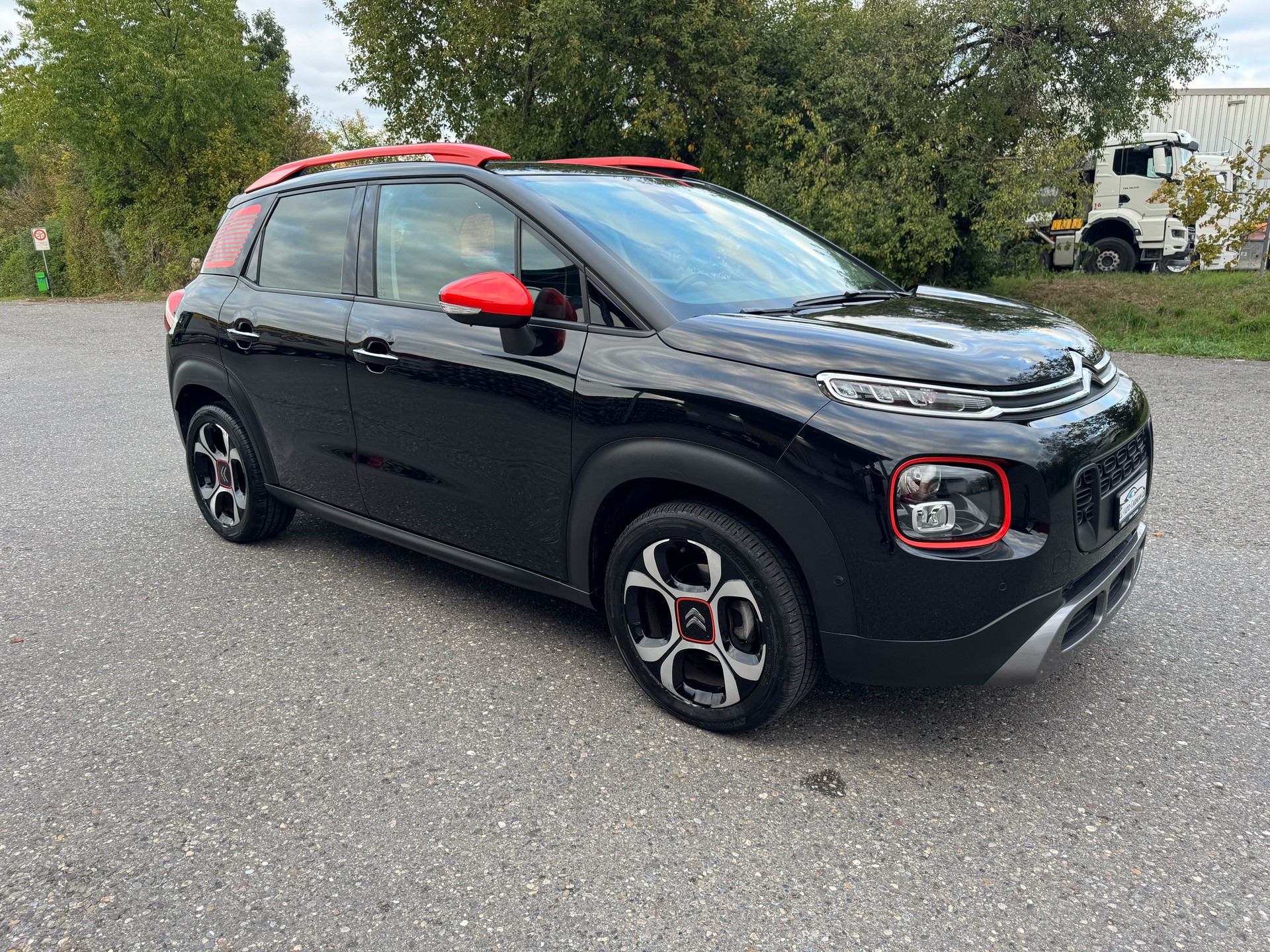 CITROEN C3 Aircross 1.2i PureTech Shine EAT-showroom-element-1