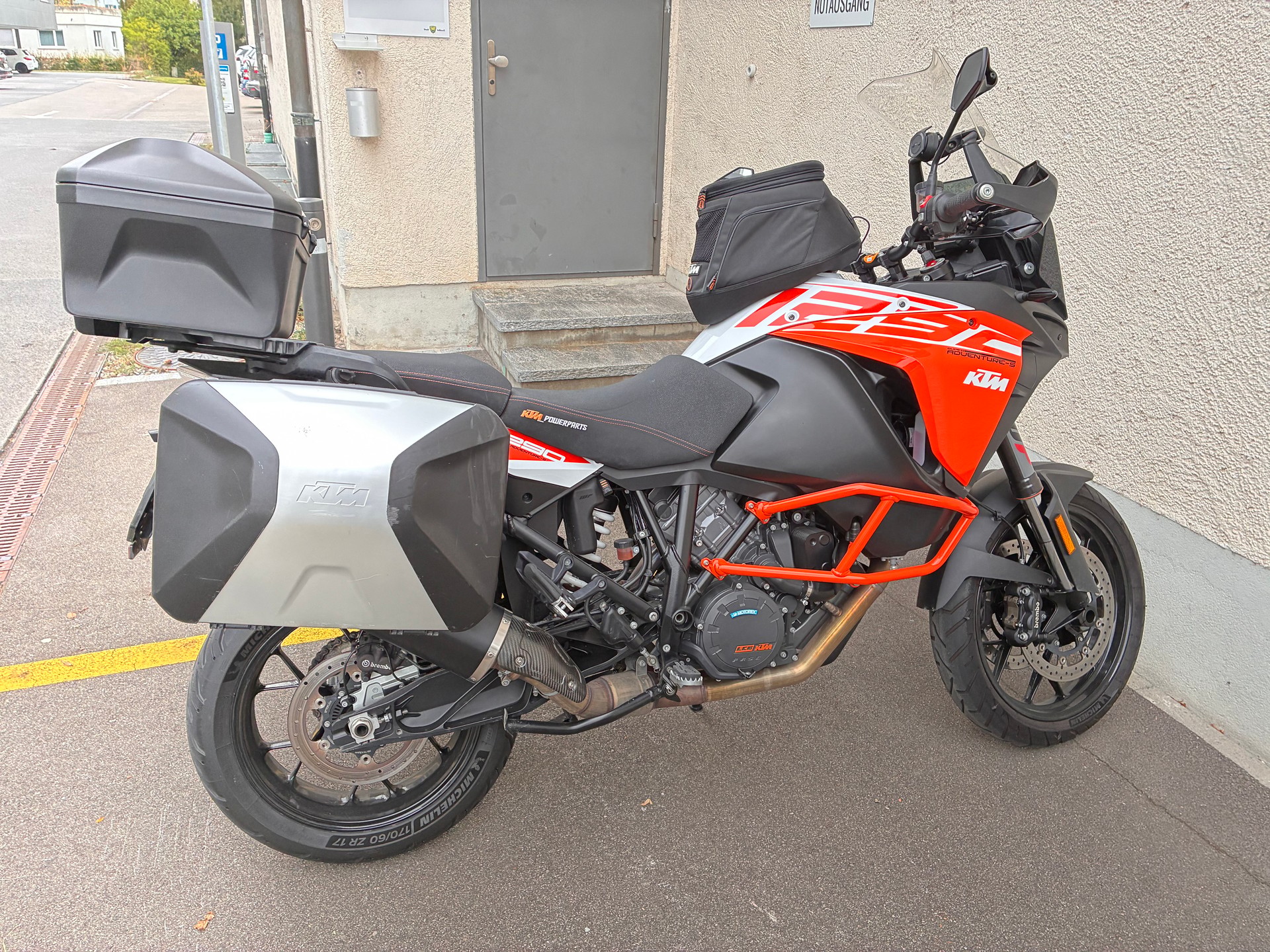KTM 1290 Super Adventure S ABS-image-4