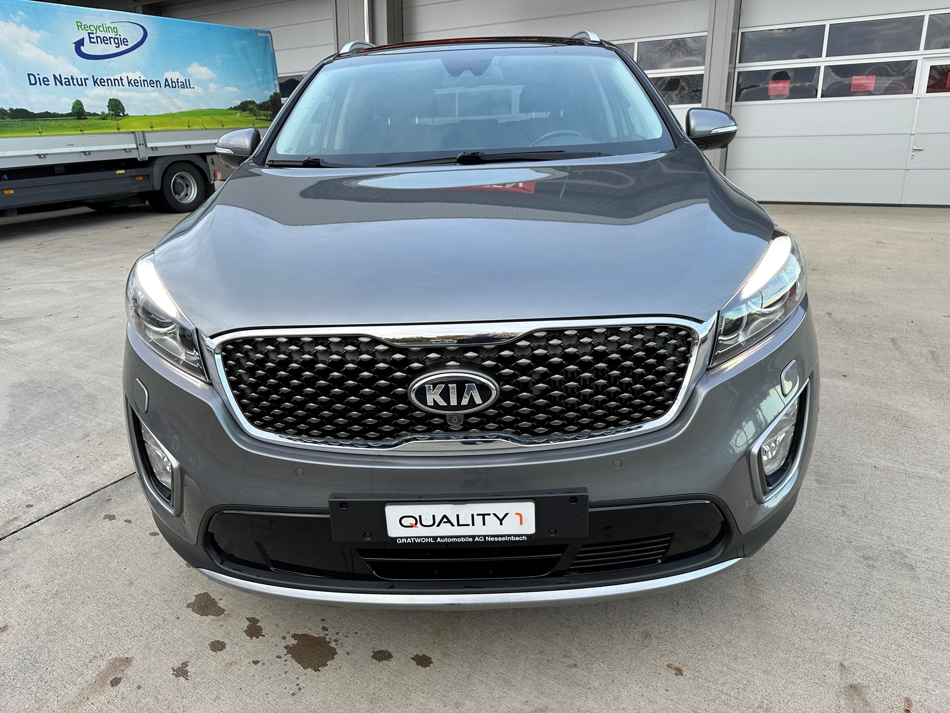 KIA Sorento 2.2 CRDI Style 5P. Automatic-image-1