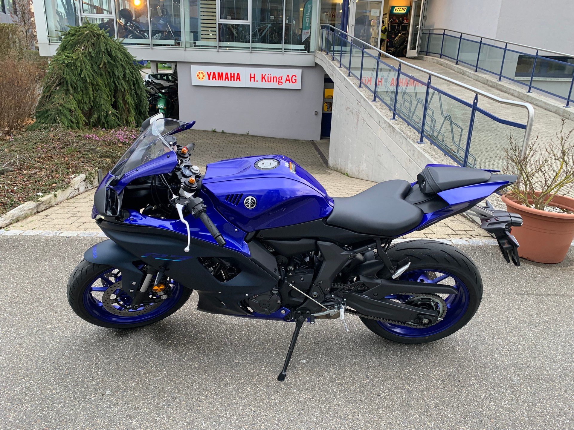 YAMAHA YZF-R7 (35kW)-image-0