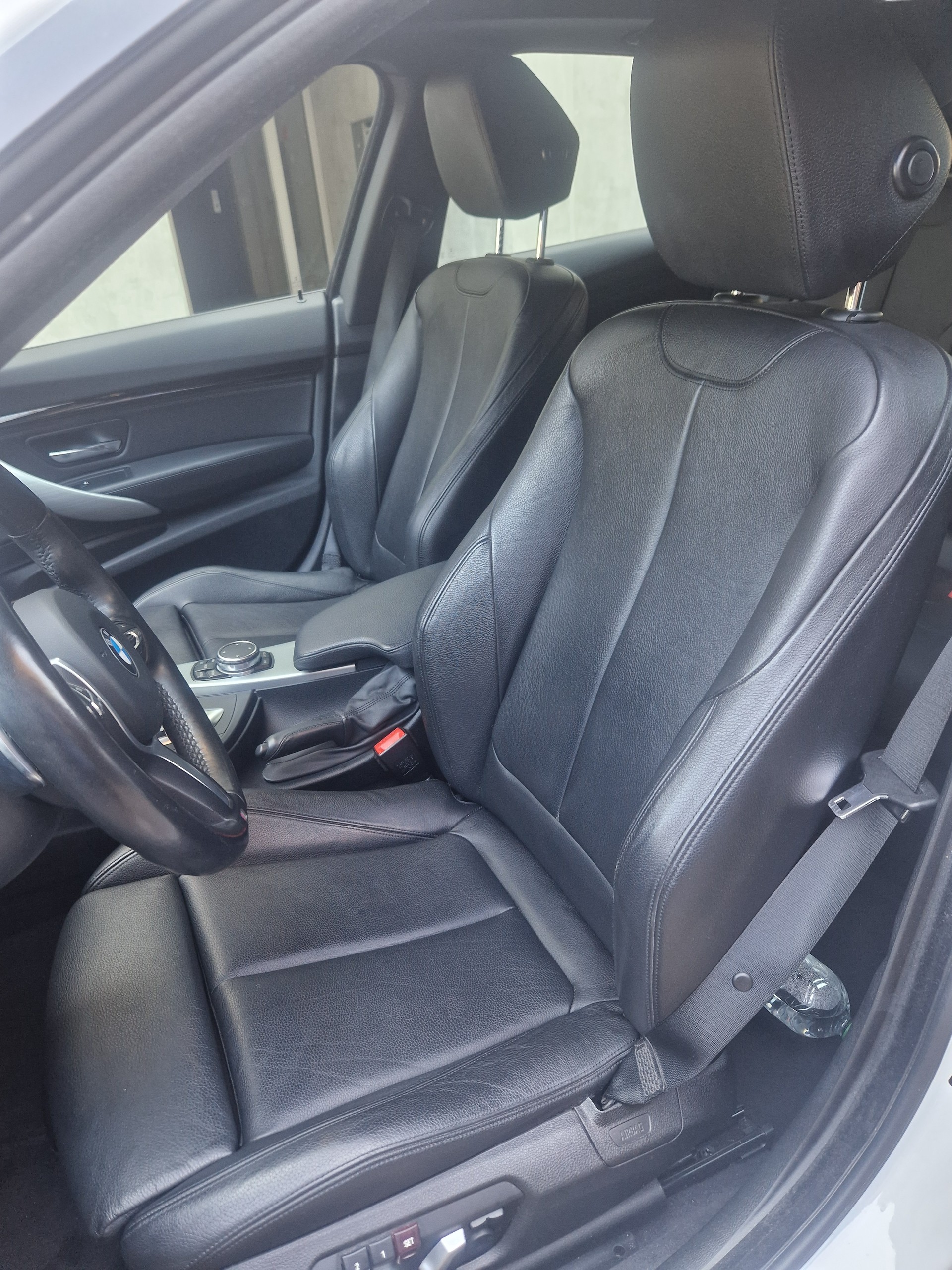 BMW 335i GT xDrive M Sport Line Steptronic-image-8