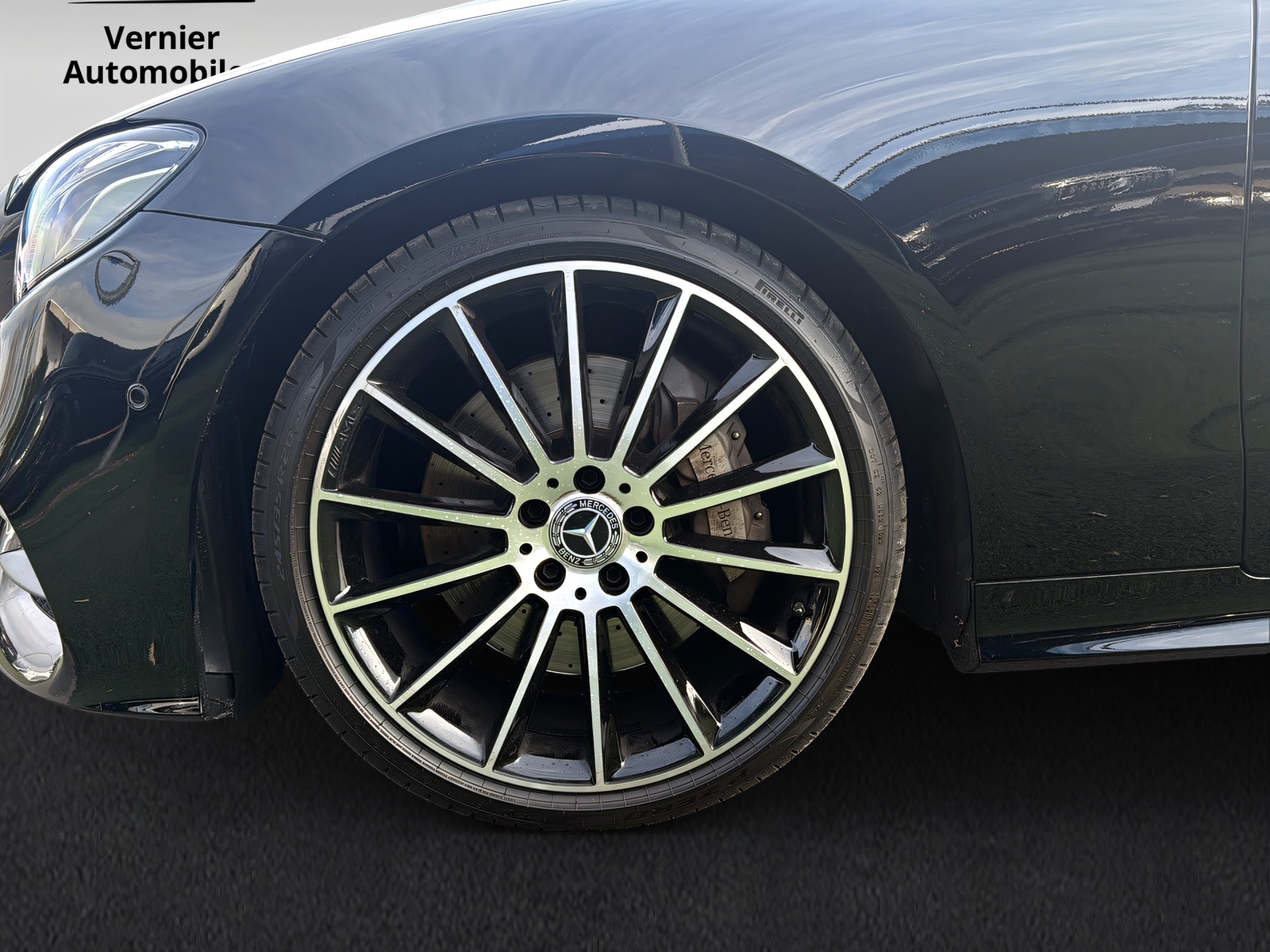 MERCEDES-BENZ E 300 Cabriolet AMG Line 9G-Tronic-image-8