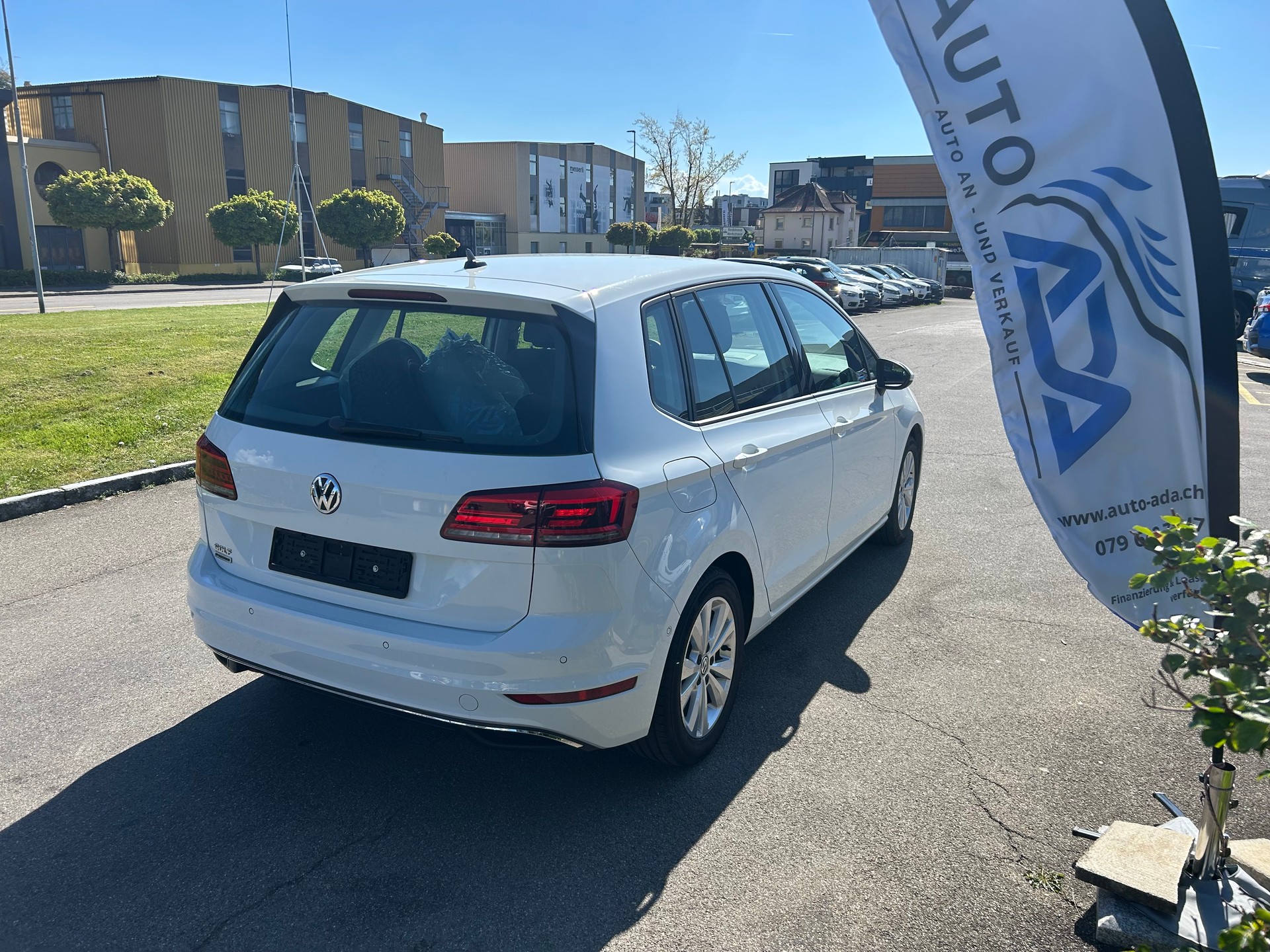 VW Golf Sportsvan 1.5 TSI EVO Highline DSG-image-11