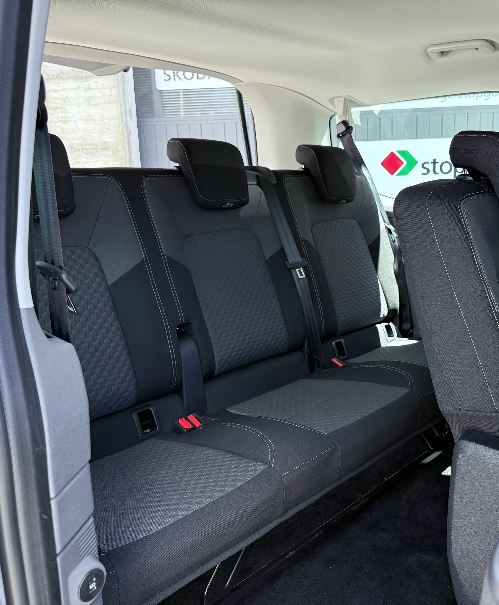 VW Caravelle 2.0 TDI Life Aut.8 4 Motion-image-13