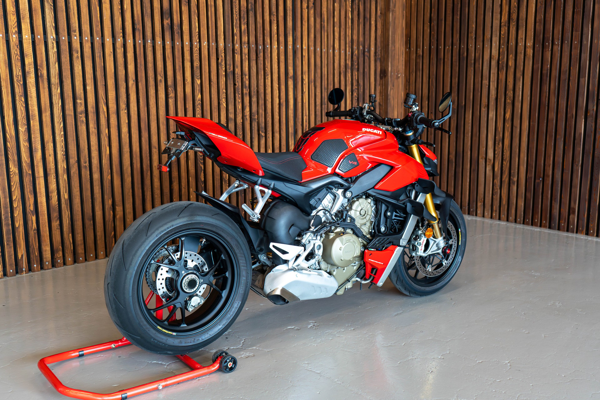 DUCATI Streetfighter V4 S-image-4