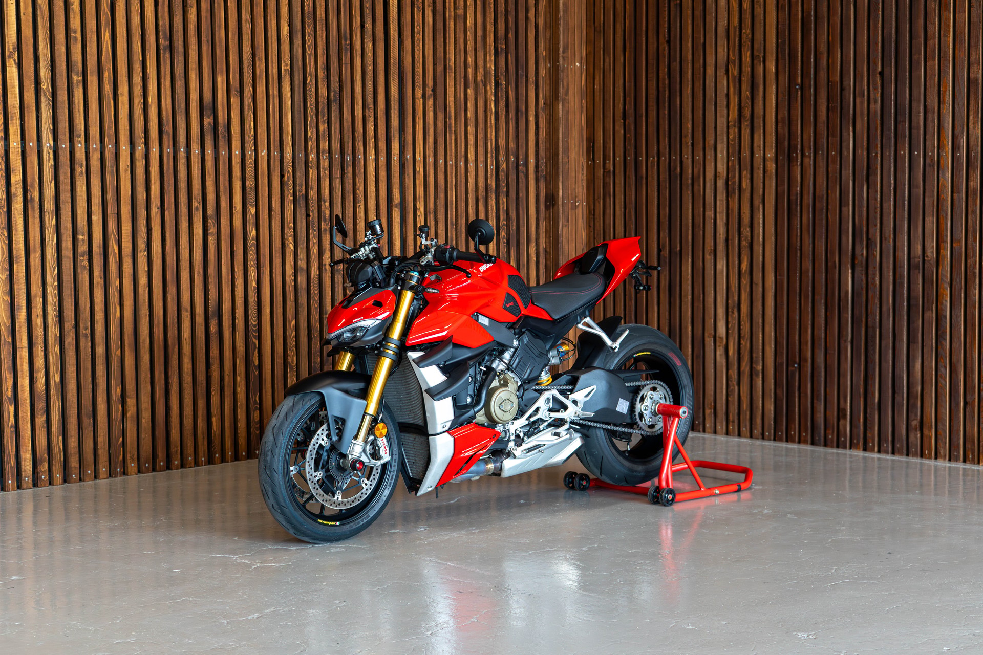 DUCATI Streetfighter V4 S-image-1