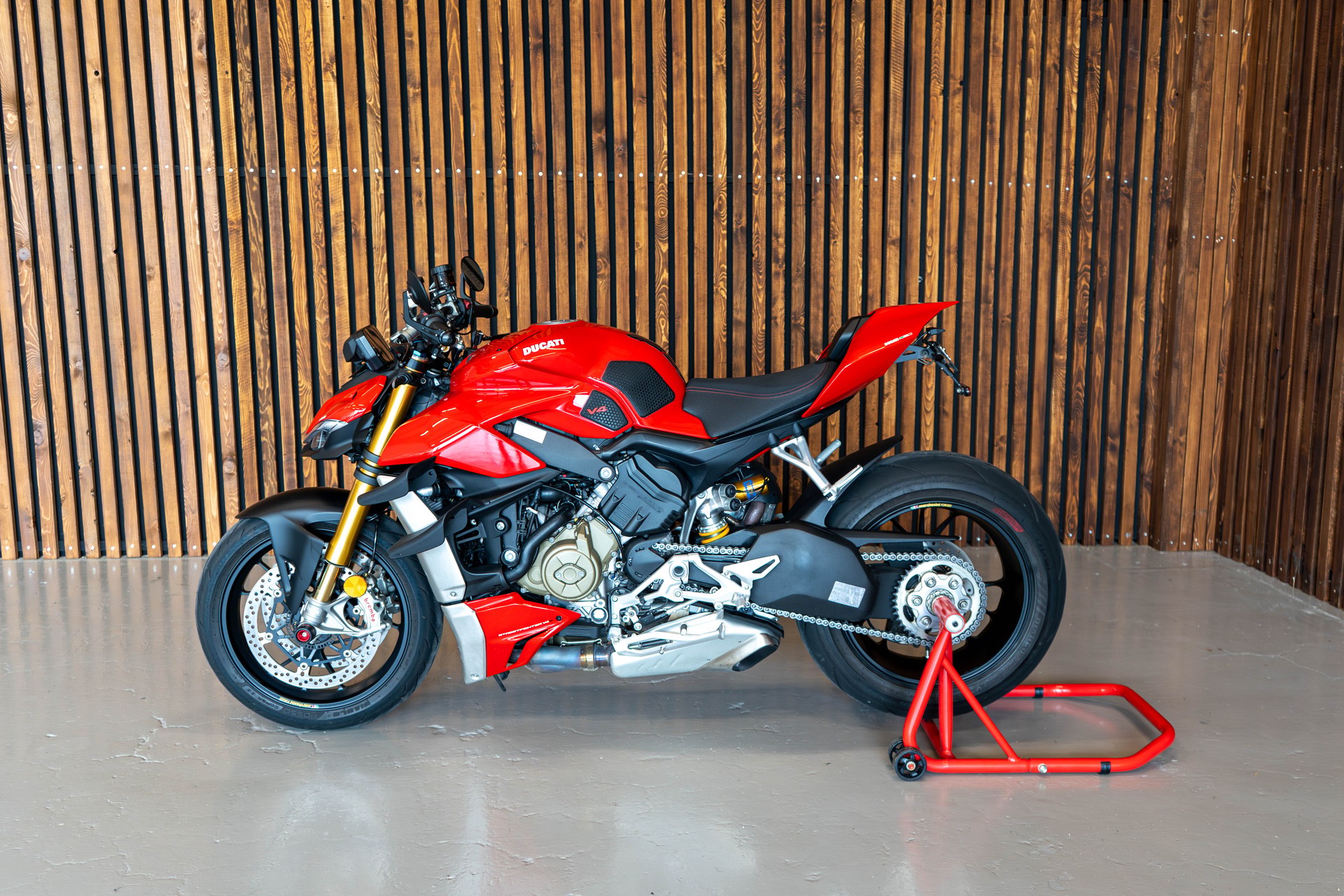 DUCATI Streetfighter V4 S-image-2