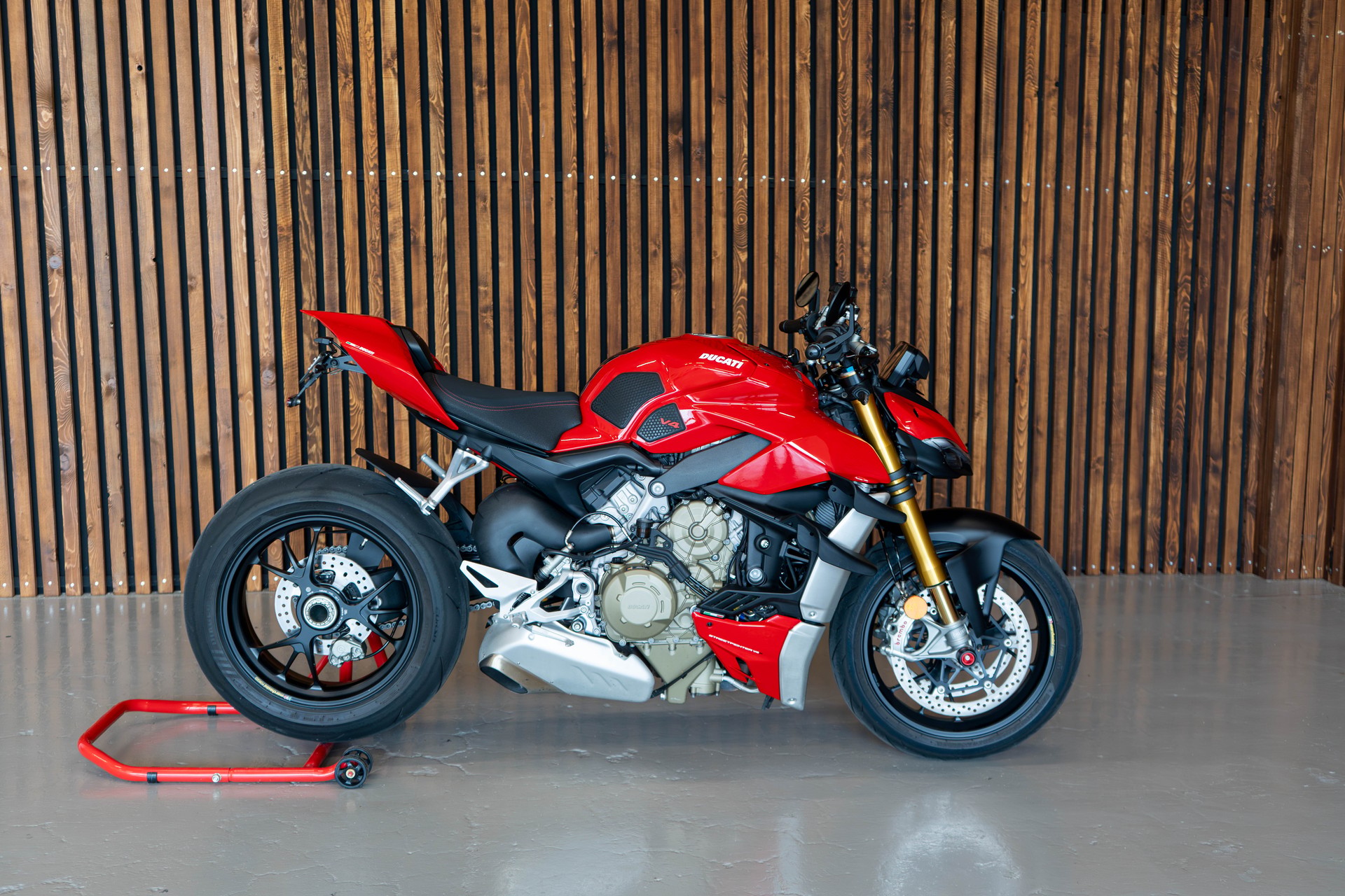 DUCATI Streetfighter V4 S-image-3