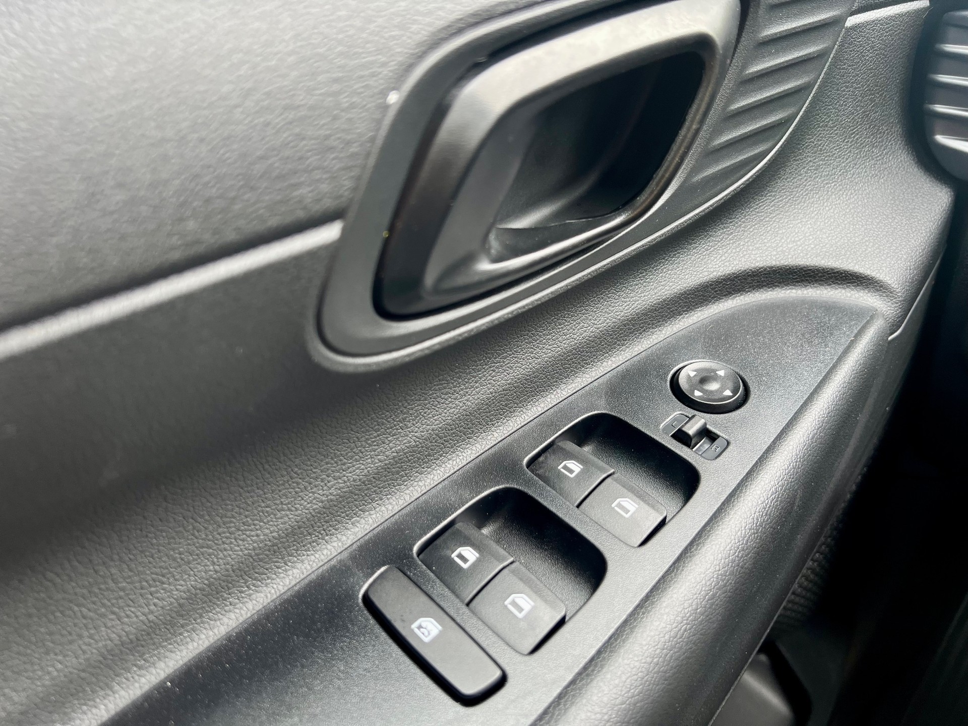 HYUNDAI i20 1.0 T-GDi Origo-image-12