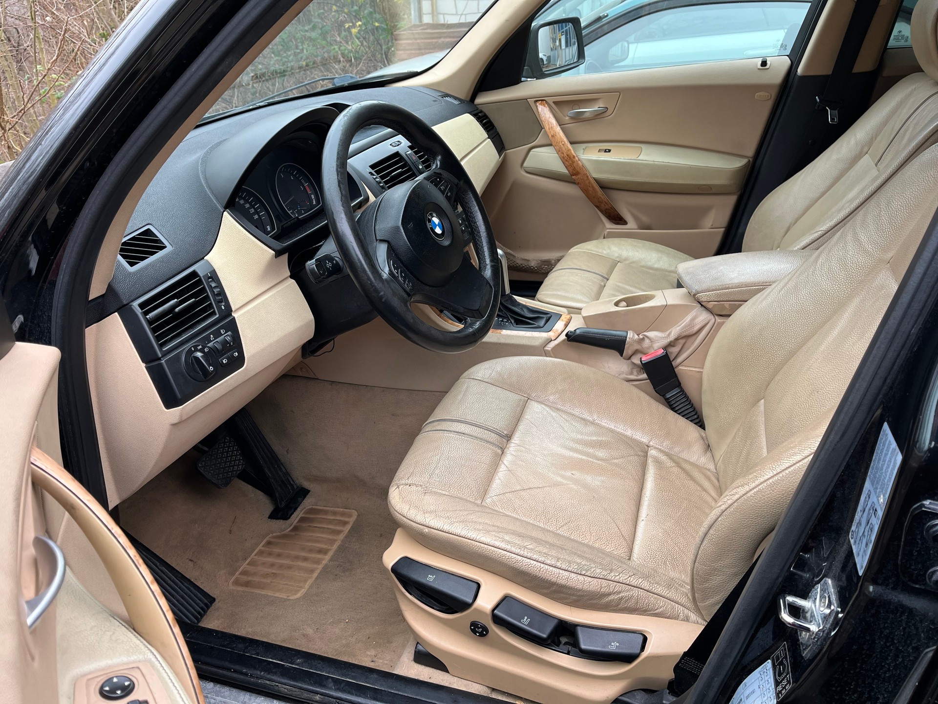 BMW X3 3.0d-image-8