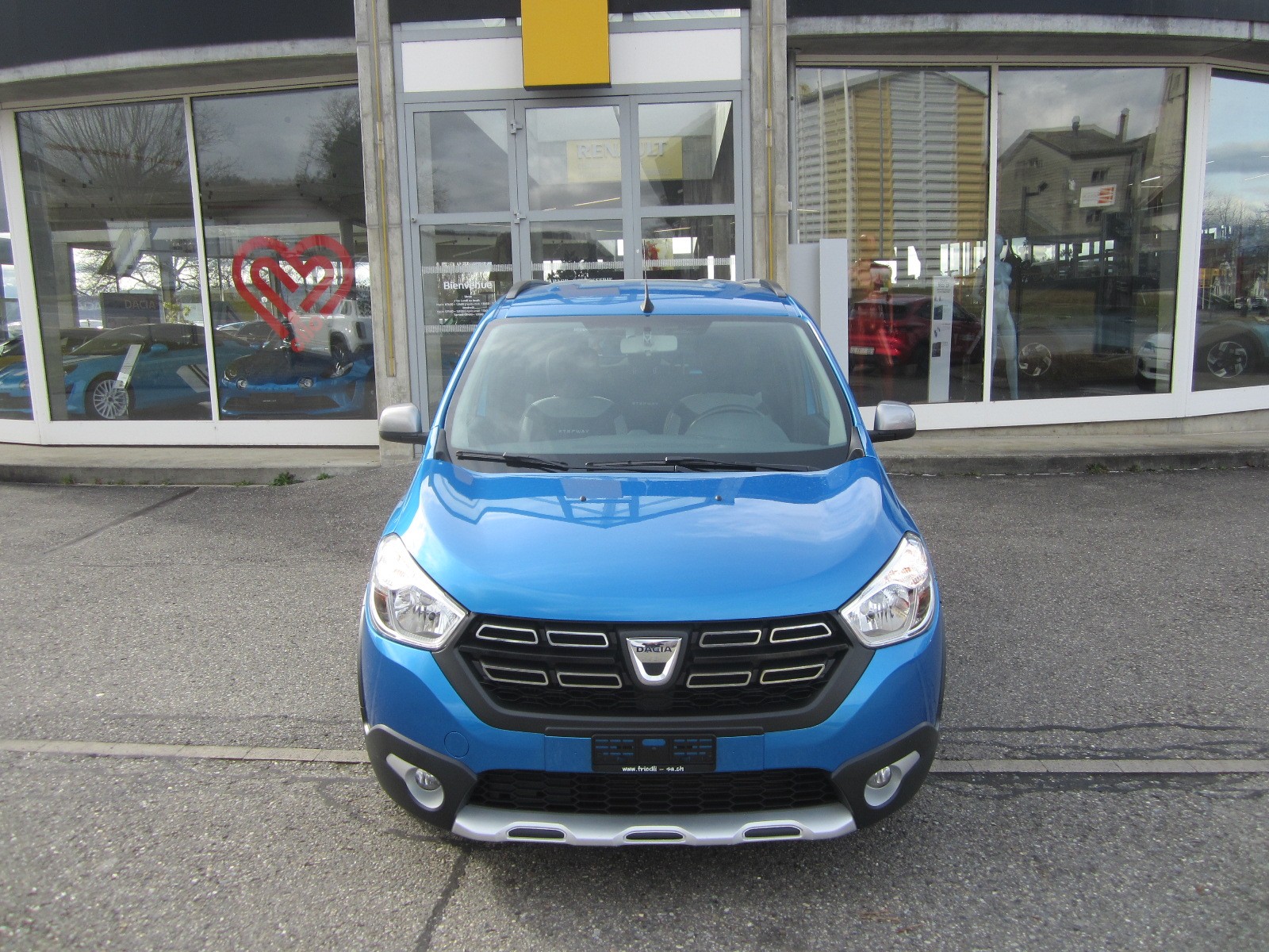 DACIA Lodgy 1.2 TCe Stepway 7P-image-1