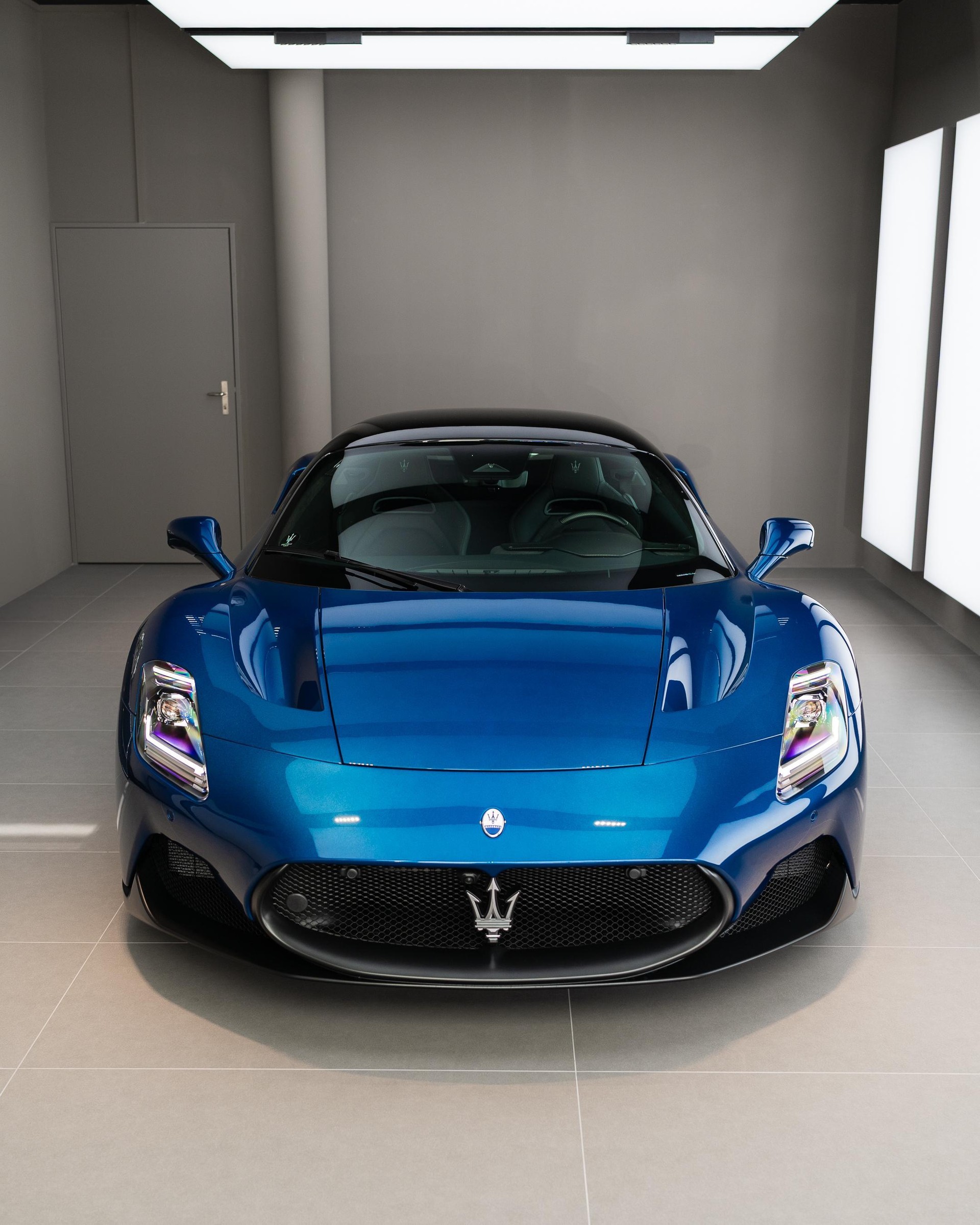 MASERATI MC20