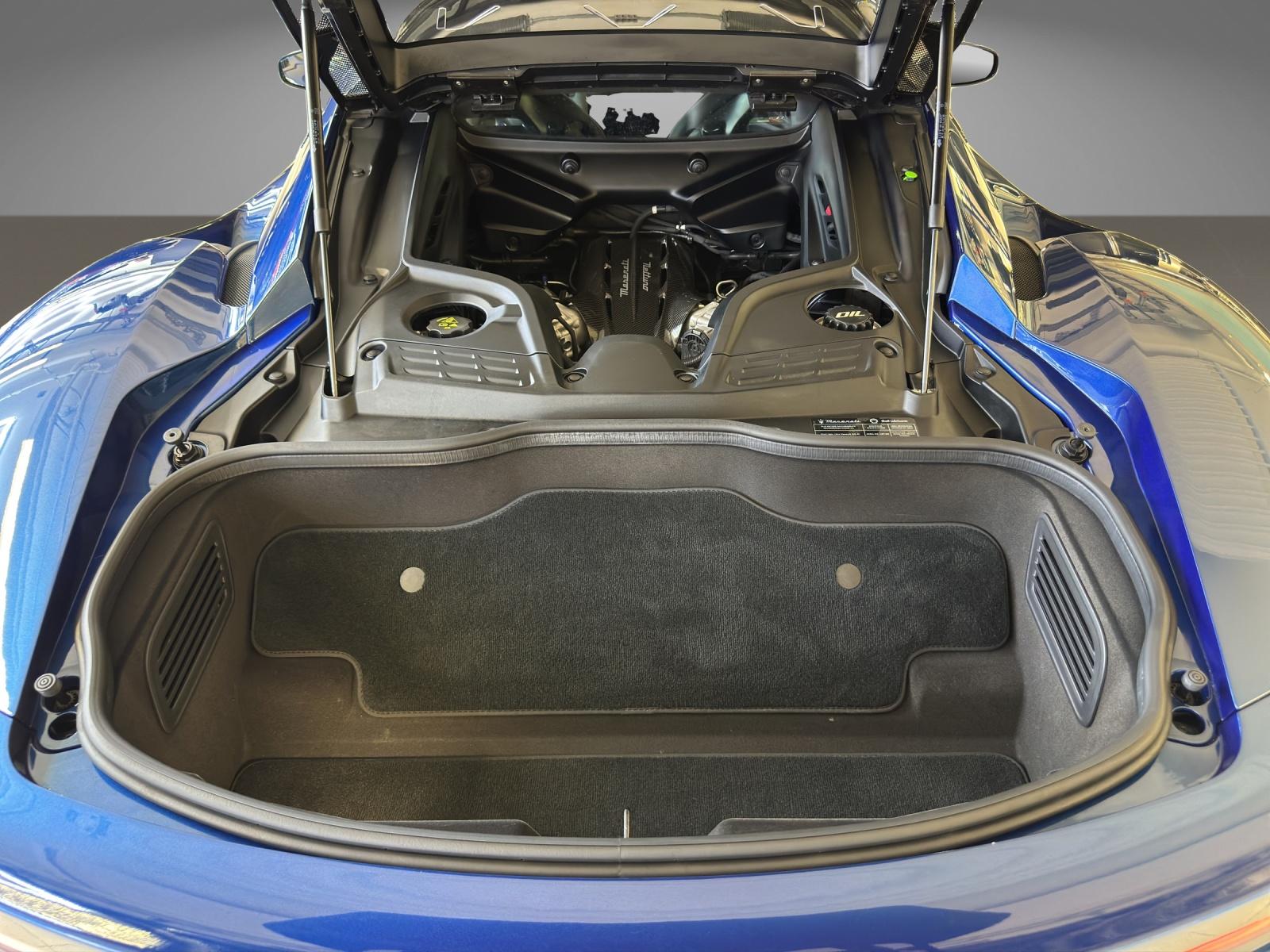 MASERATI MC20 - Blu Victory FUORISERIE-image-27