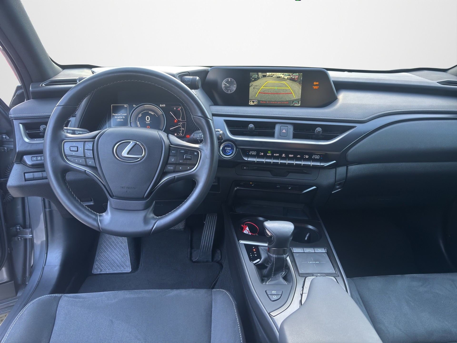 LEXUS UX 250h Attraction AWD Automatic-image-11