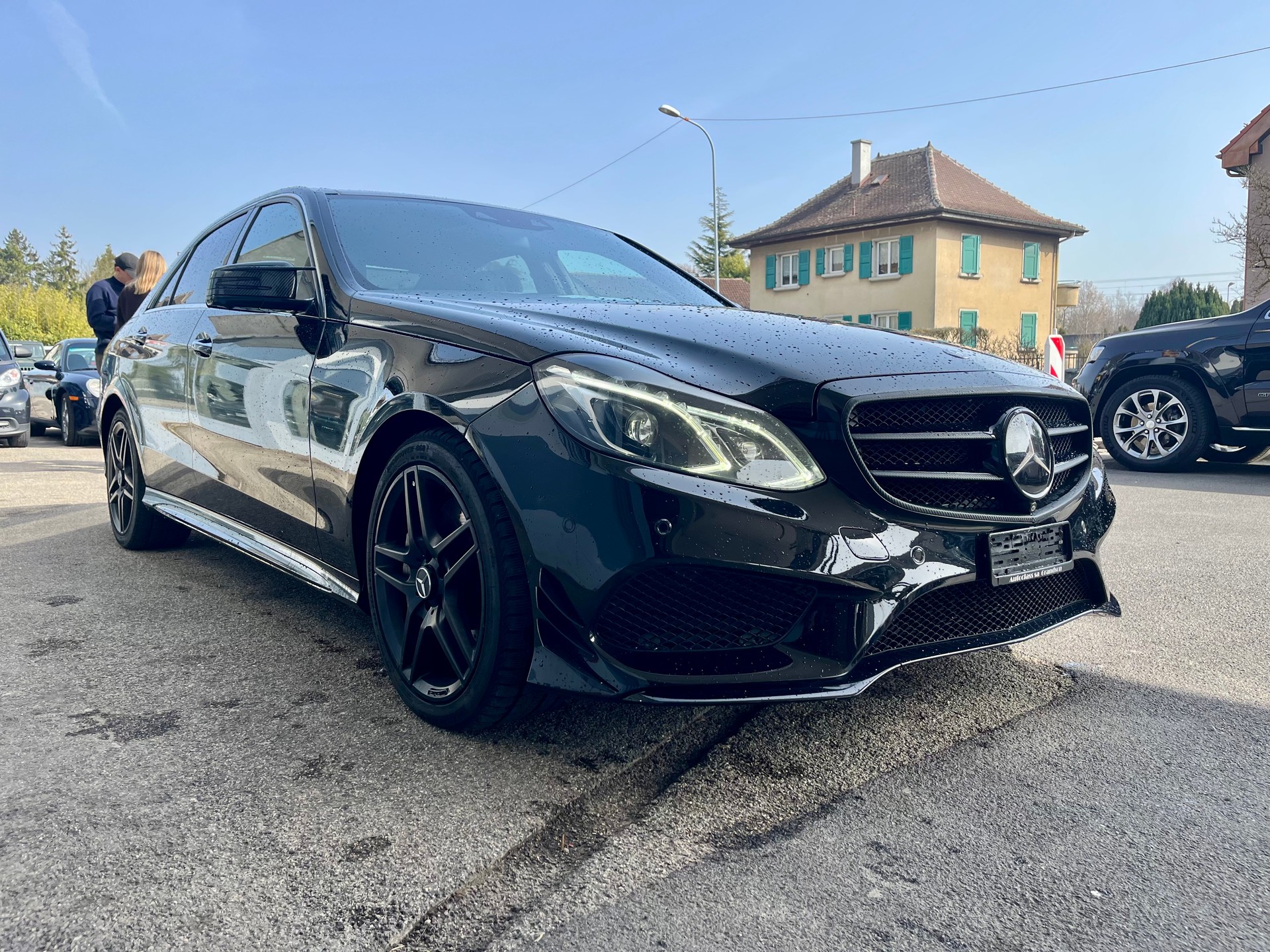MERCEDES-BENZ E 500 Avantgarde 4Matic 7G-Tronic-showroom-element-3