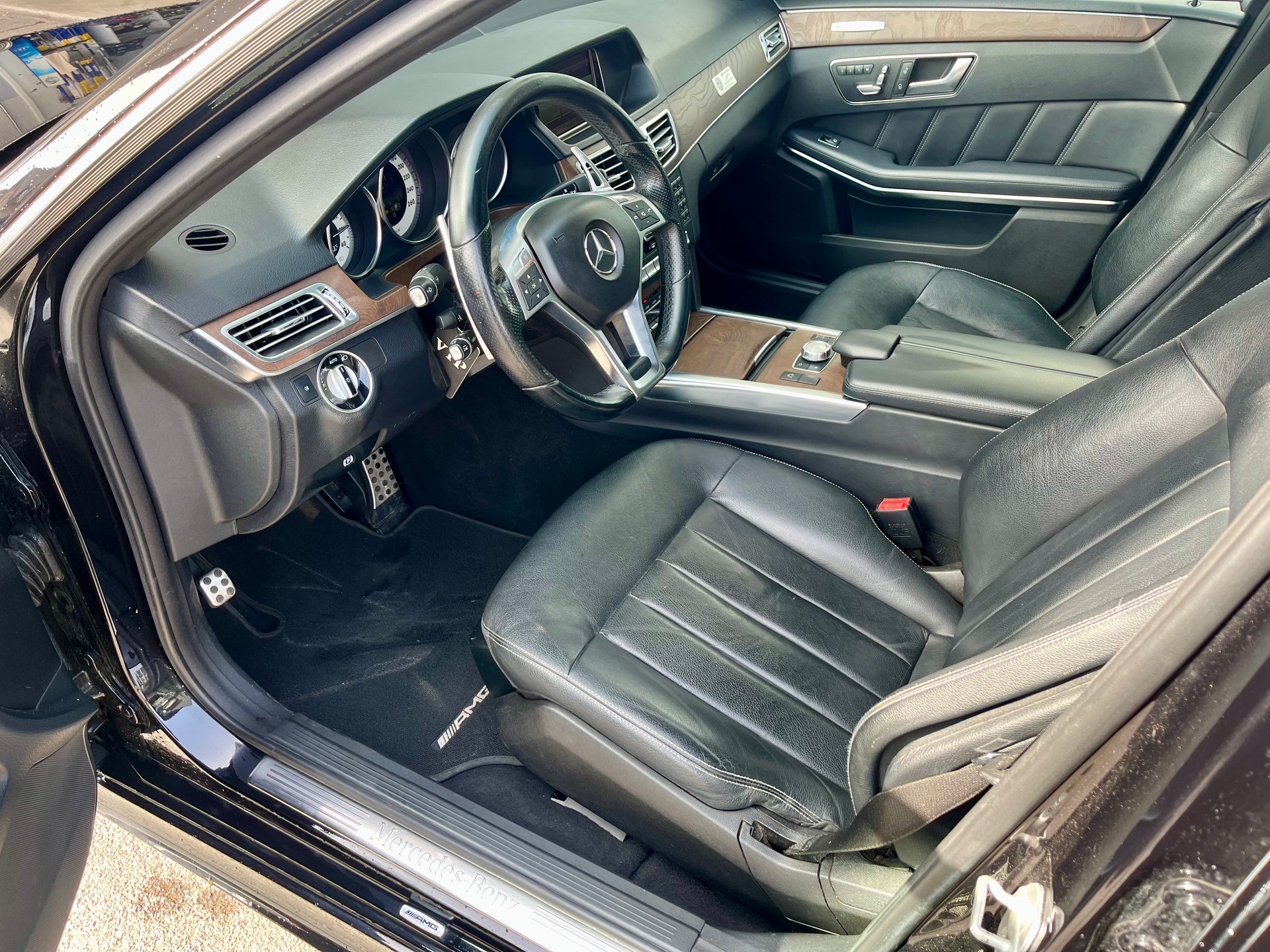 MERCEDES-BENZ E 500 Avantgarde 4Matic 7G-Tronic-image-8