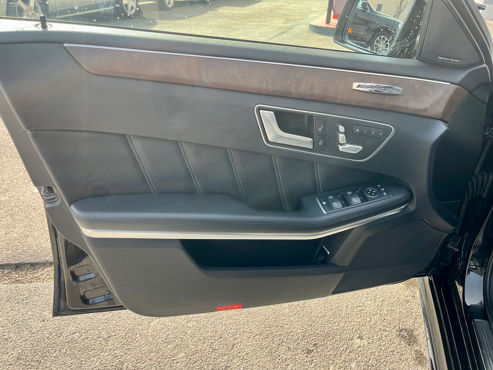 MERCEDES-BENZ E 500 Avantgarde 4Matic 7G-Tronic-image-9