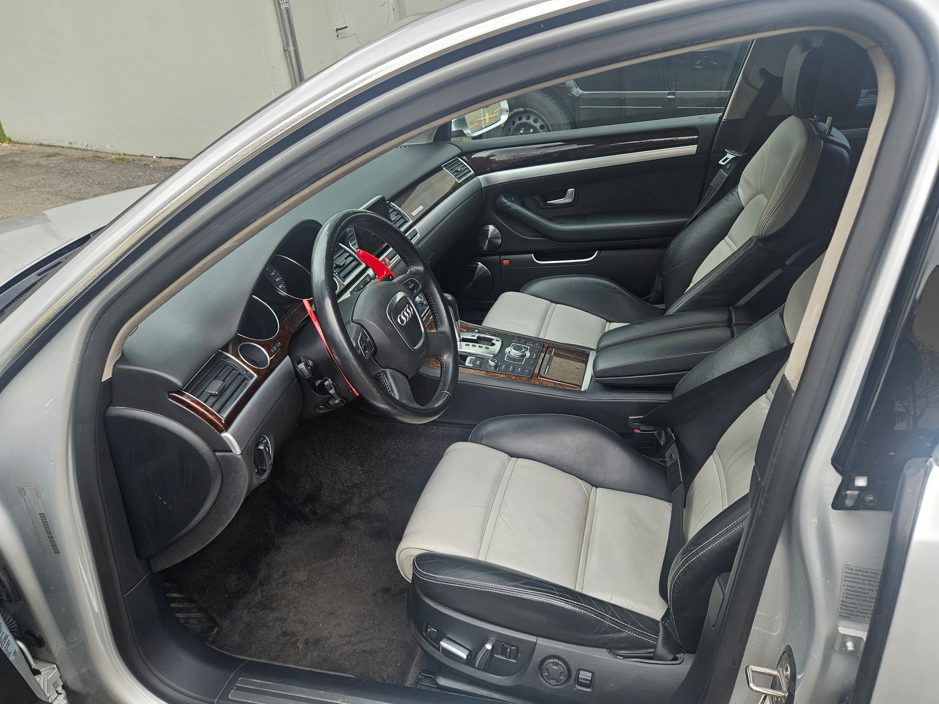 AUDI S8 5.2 V10 quattro tiptronic-image-11
