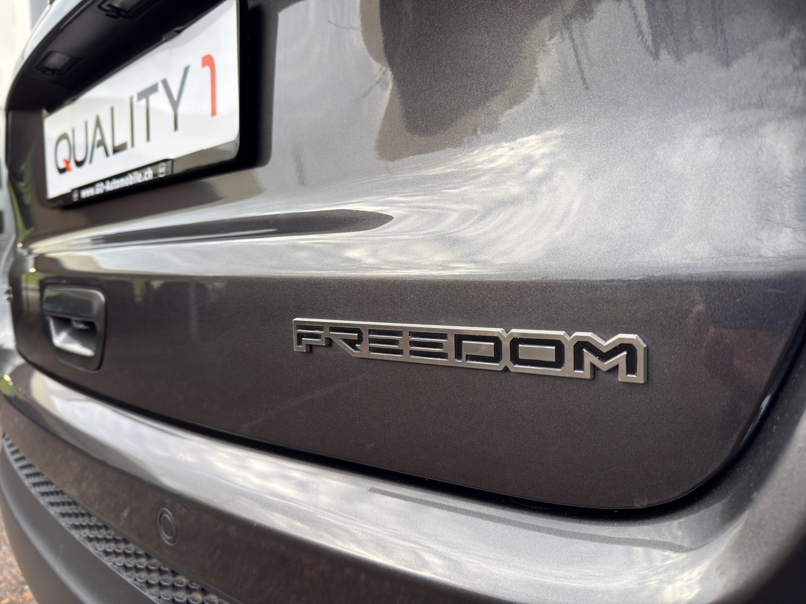JEEP Compass 1.4 Turbo Freedom 4X4-image-15