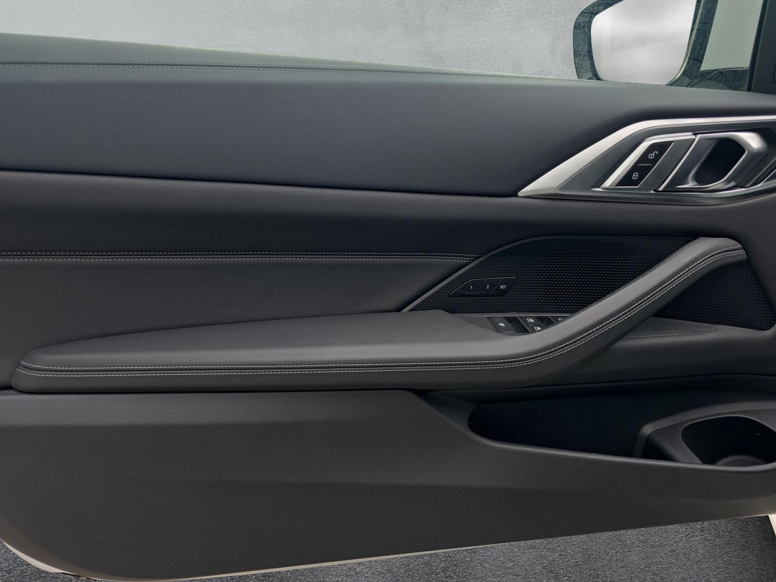 BMW 430i Cabrio M Sport xDrive (CH)-image-24