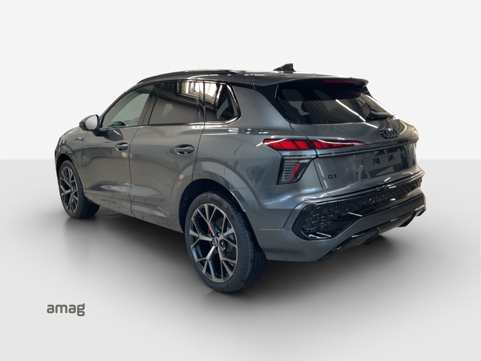 AUDI Q3 SUV 110 kW TFSI S tronic-showroom-element-2